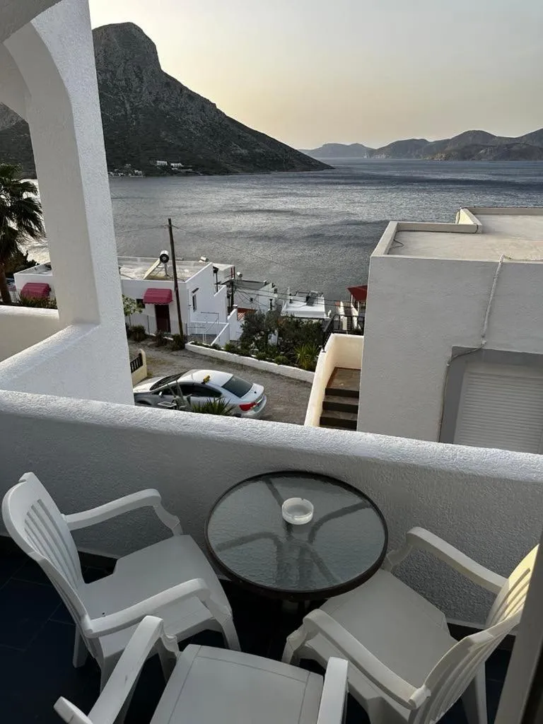 Elenis Studios&Apartments
