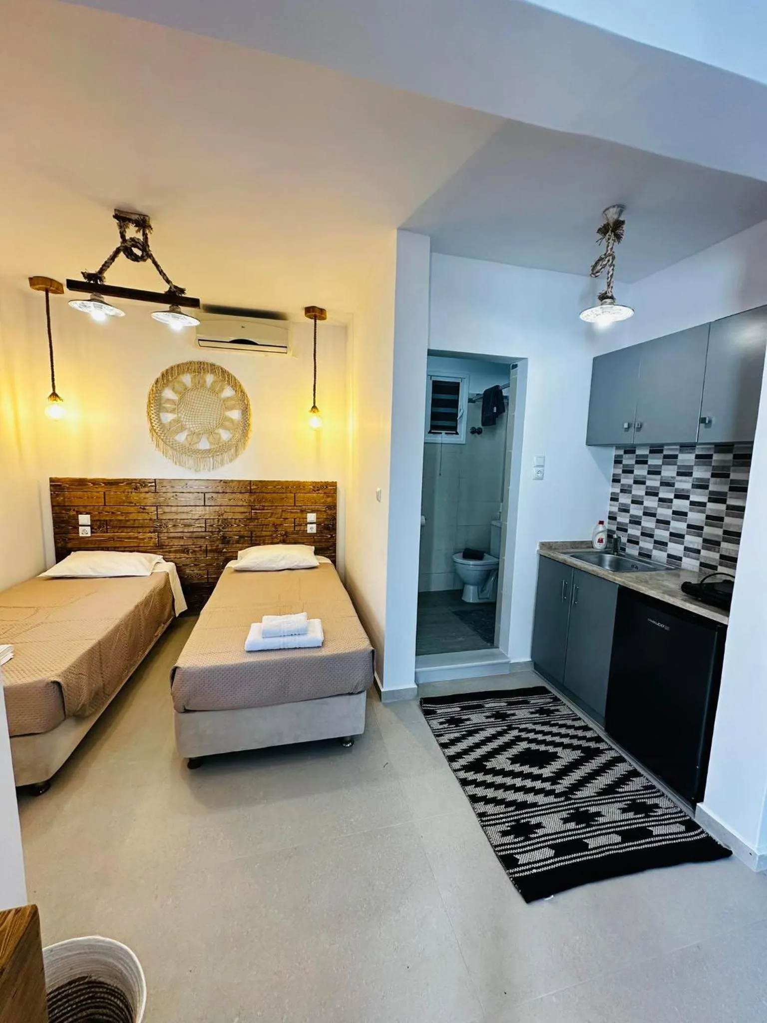 Bed in Elenis Studios&Apartments