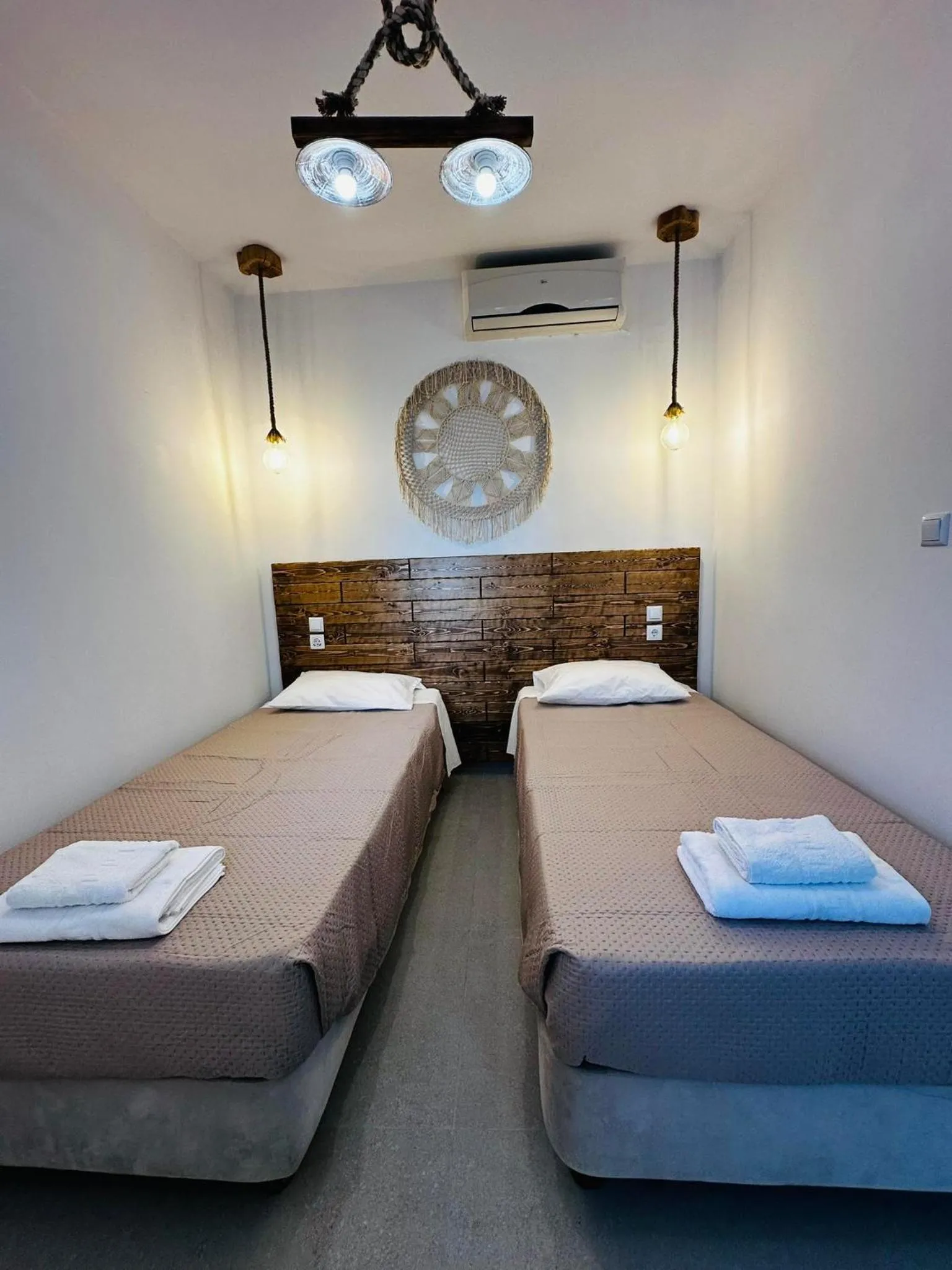 Bed in Elenis Studios&Apartments