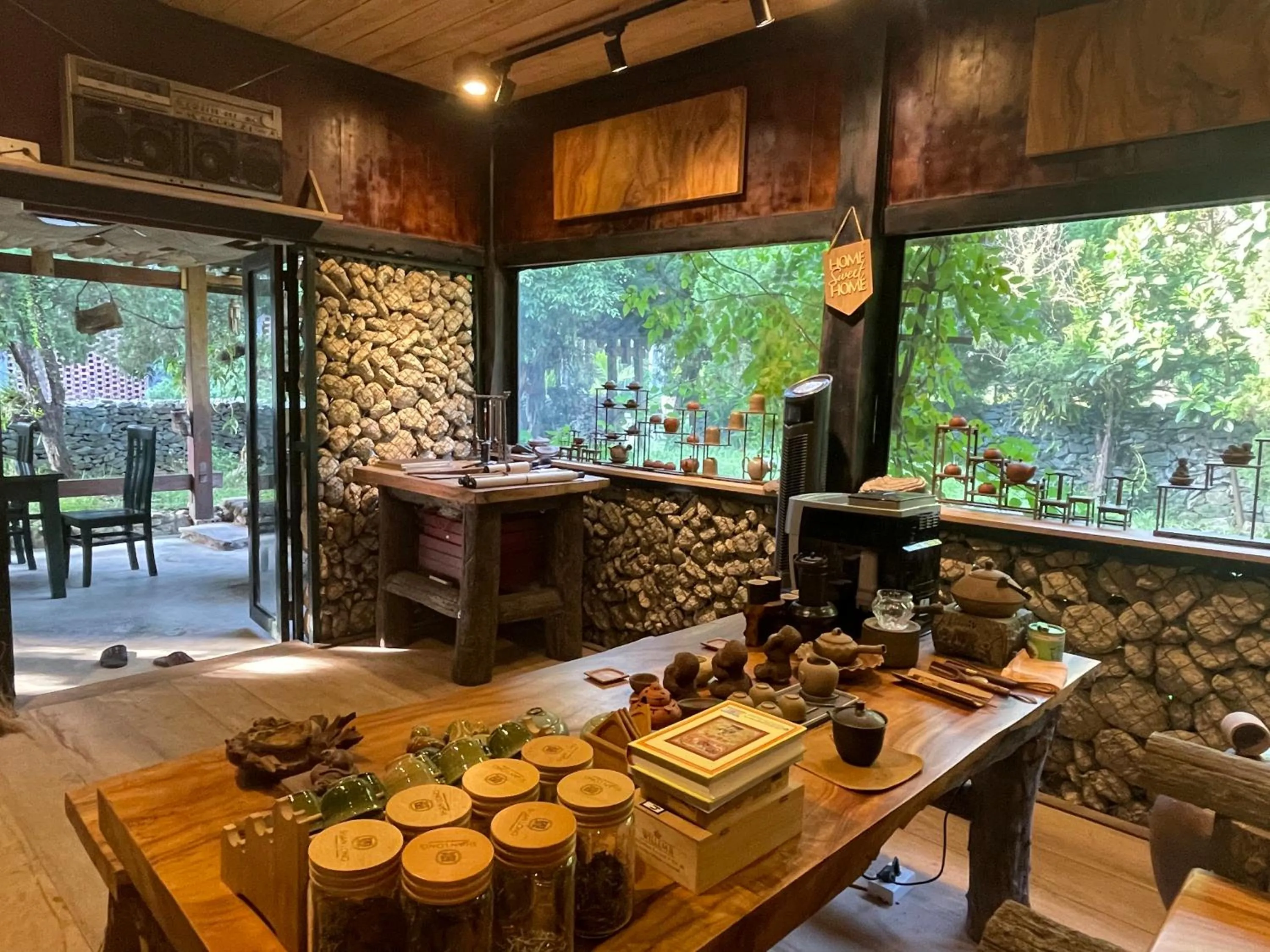 Ha Giang Historic Hotel & Tours