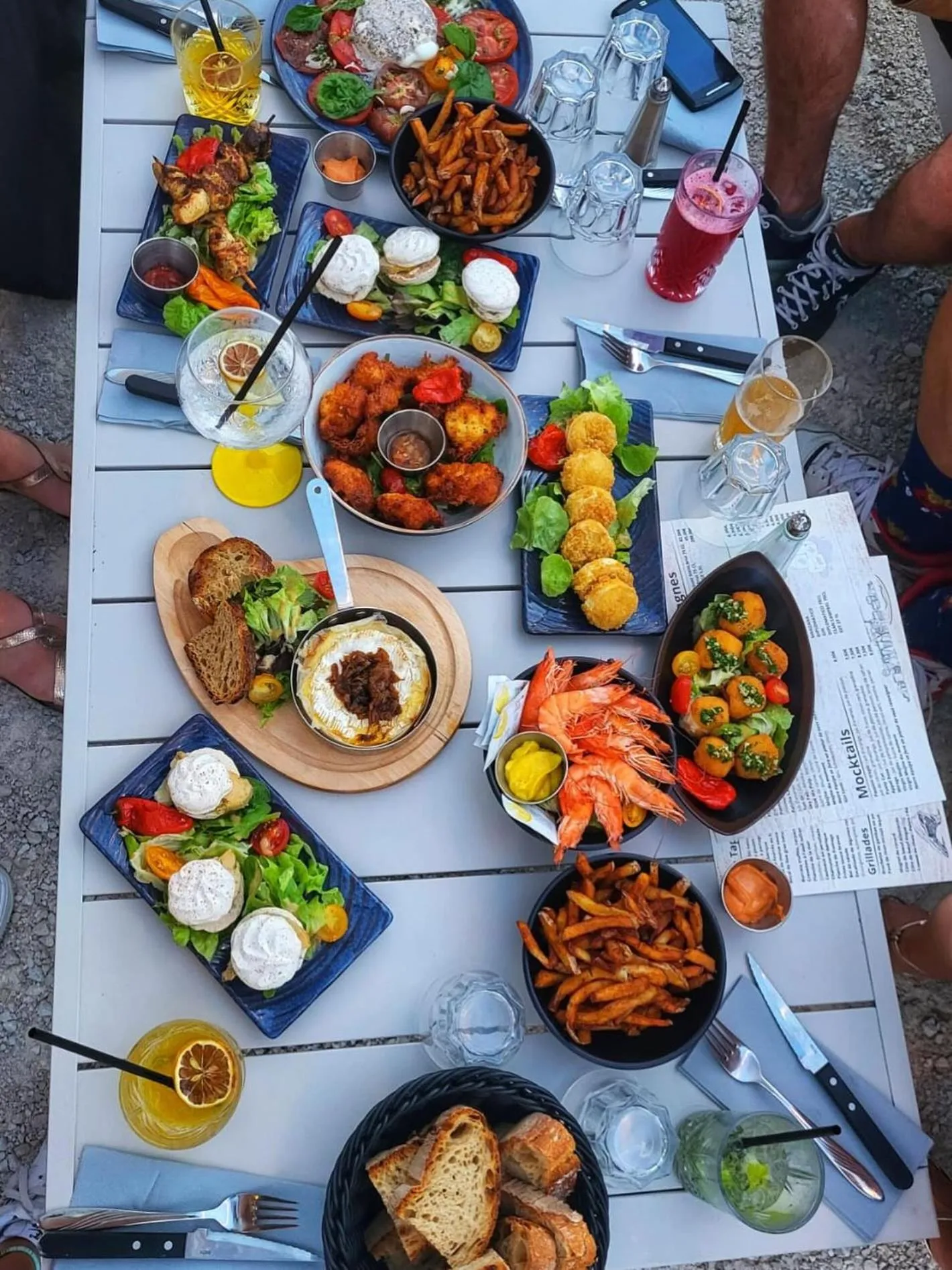 Property building in L'ALCOVE HOTEL RESTAURANT