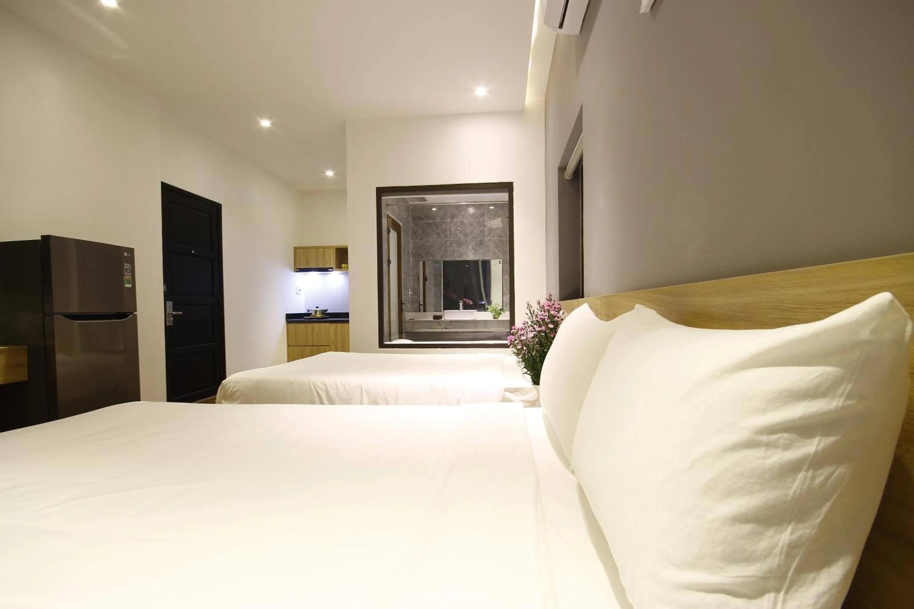 Bathroom, Bed in King House Villa Hotel & Spa