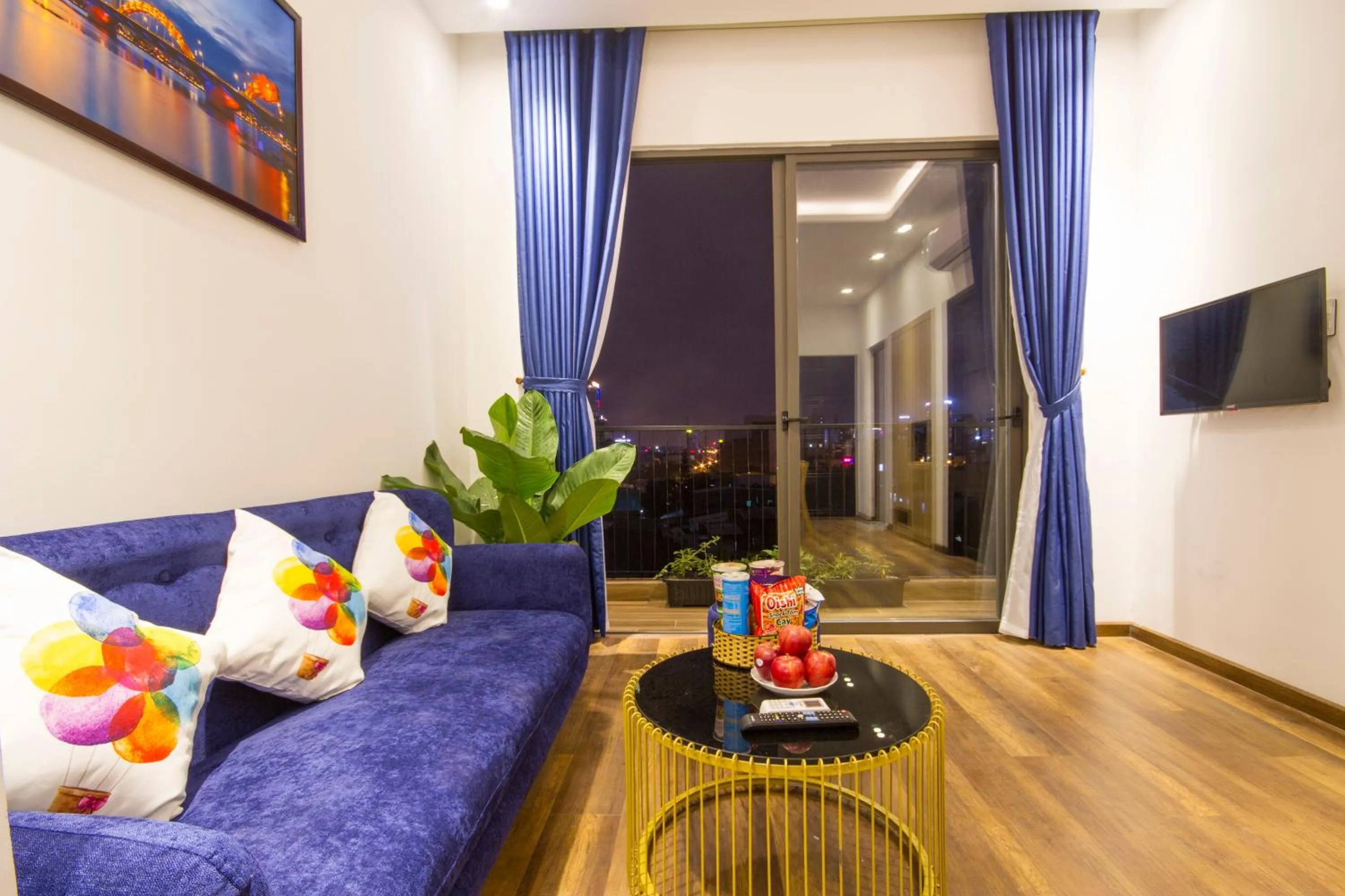 Communal lounge/ TV room in King House Villa Hotel & Spa