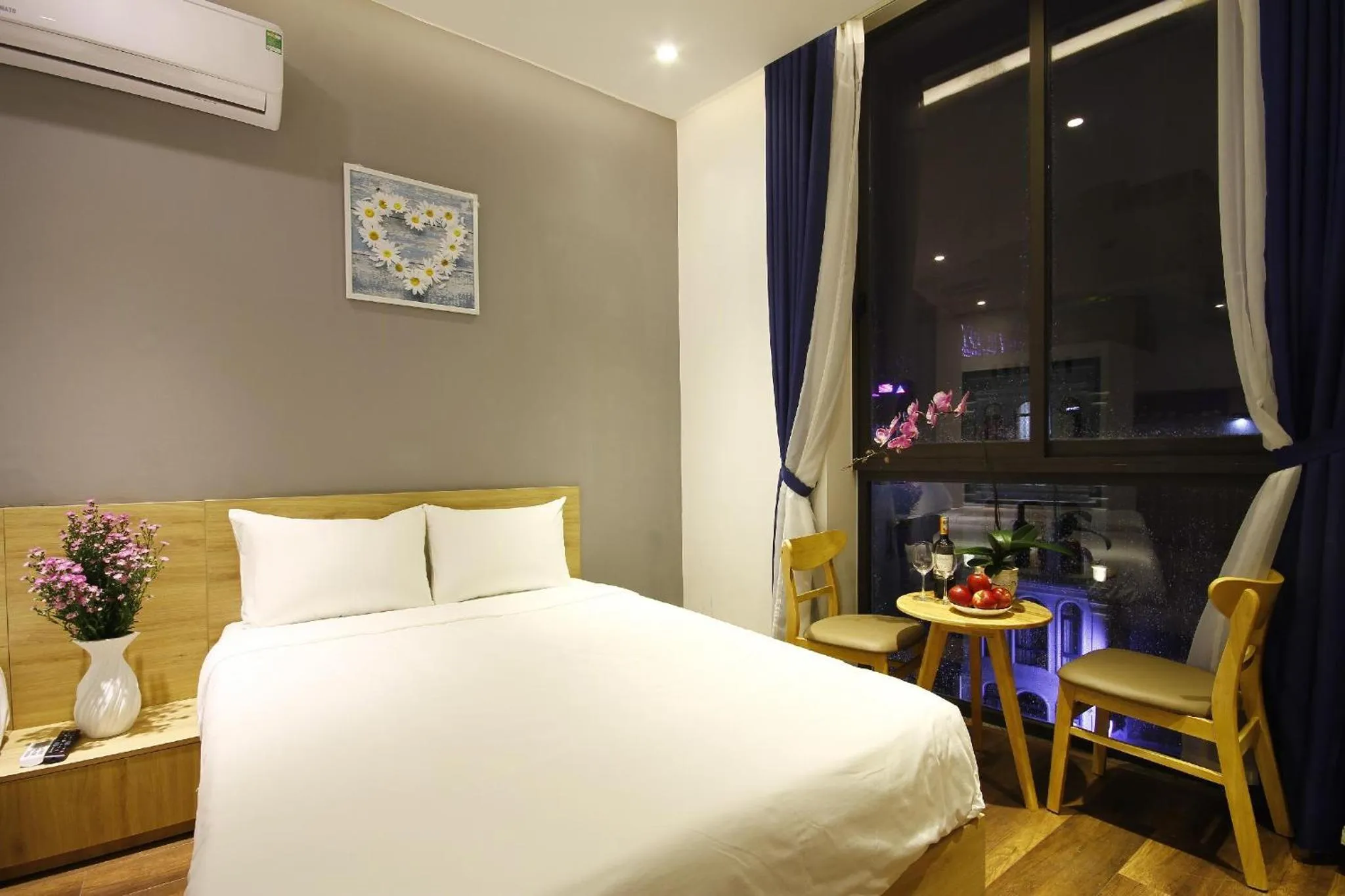 Photo of the whole room, Bed in King House Villa Hotel & Spa