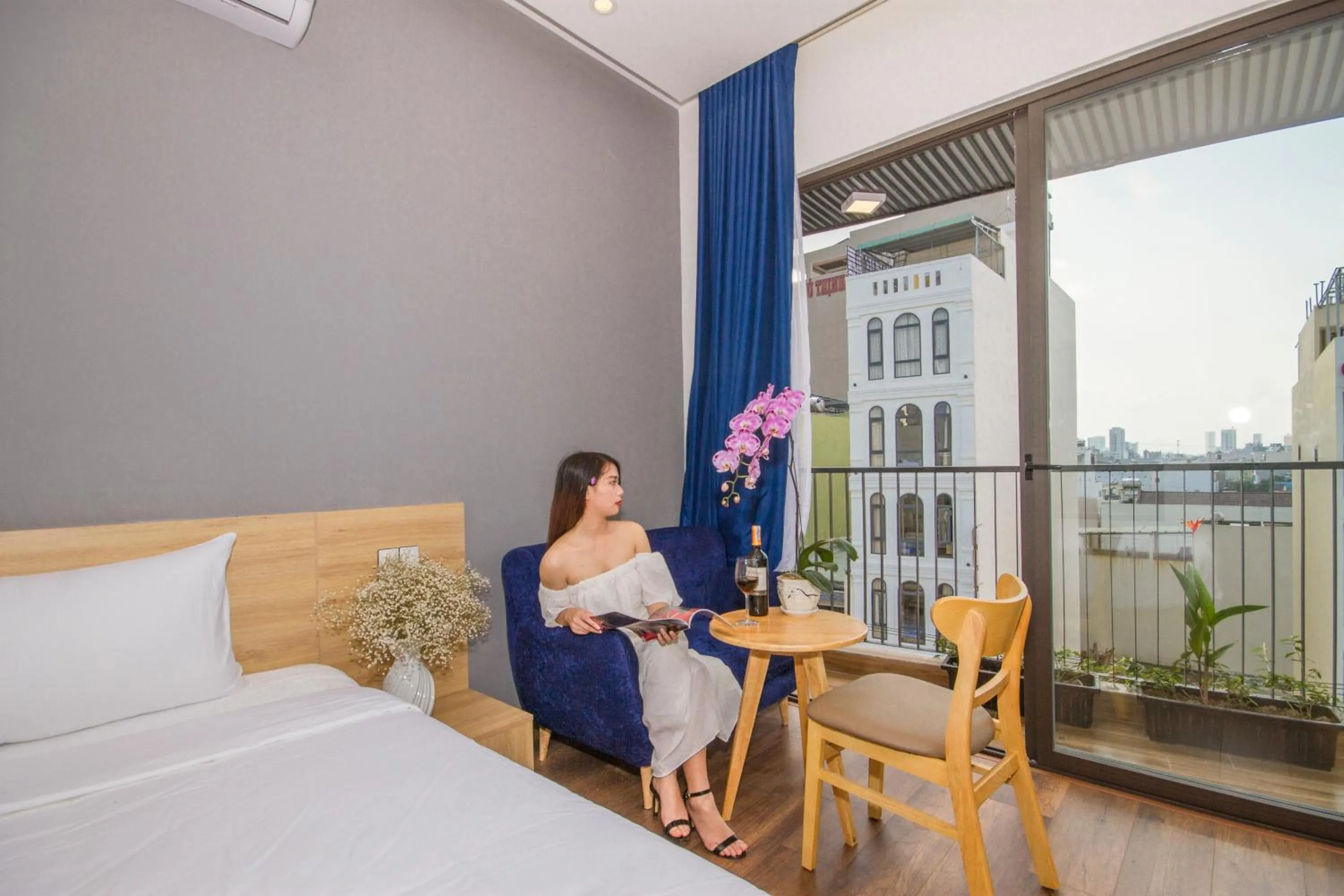 Seating area, Bed in King House Villa Hotel & Spa