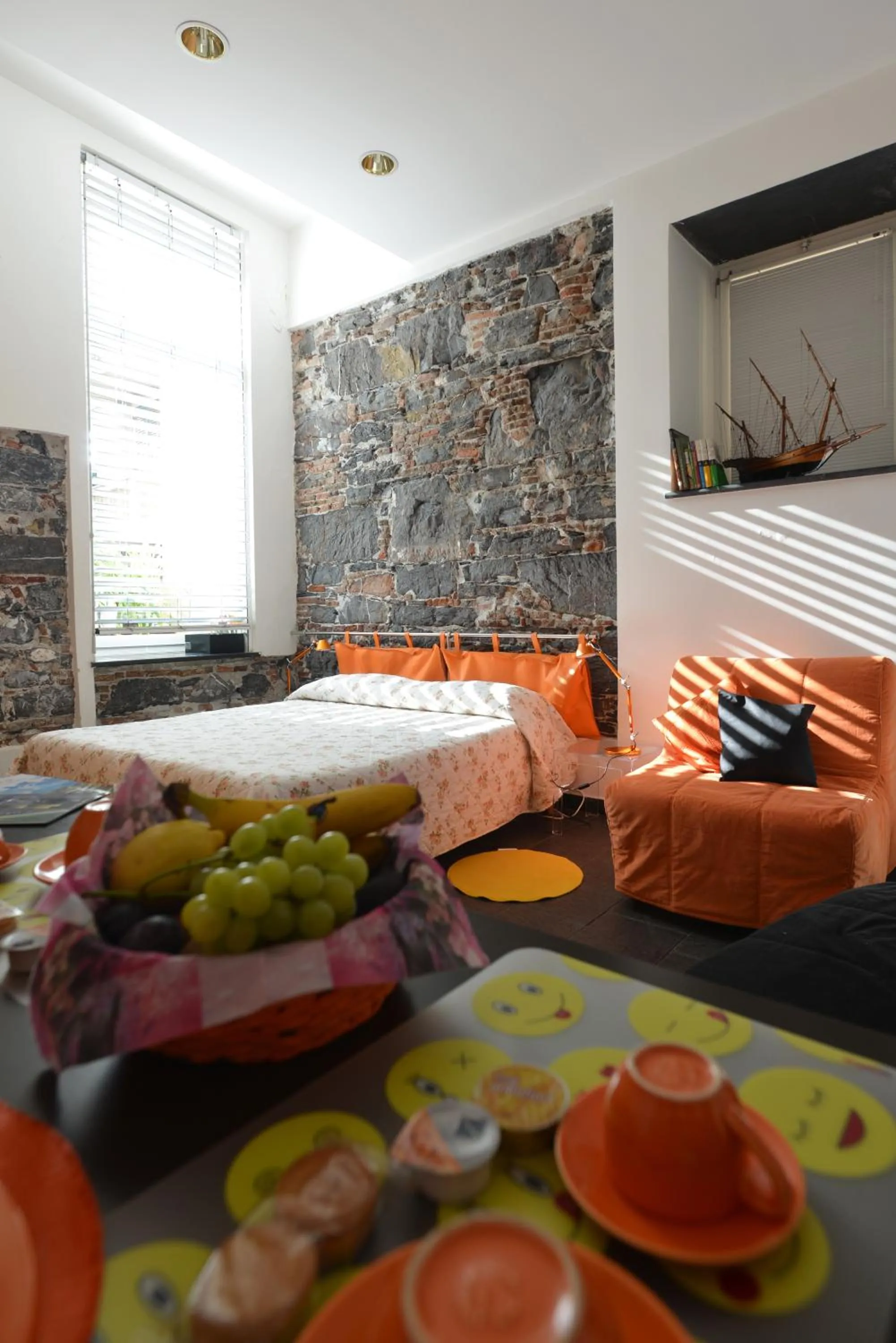 Photo of the whole room in B&B dell'Acquario