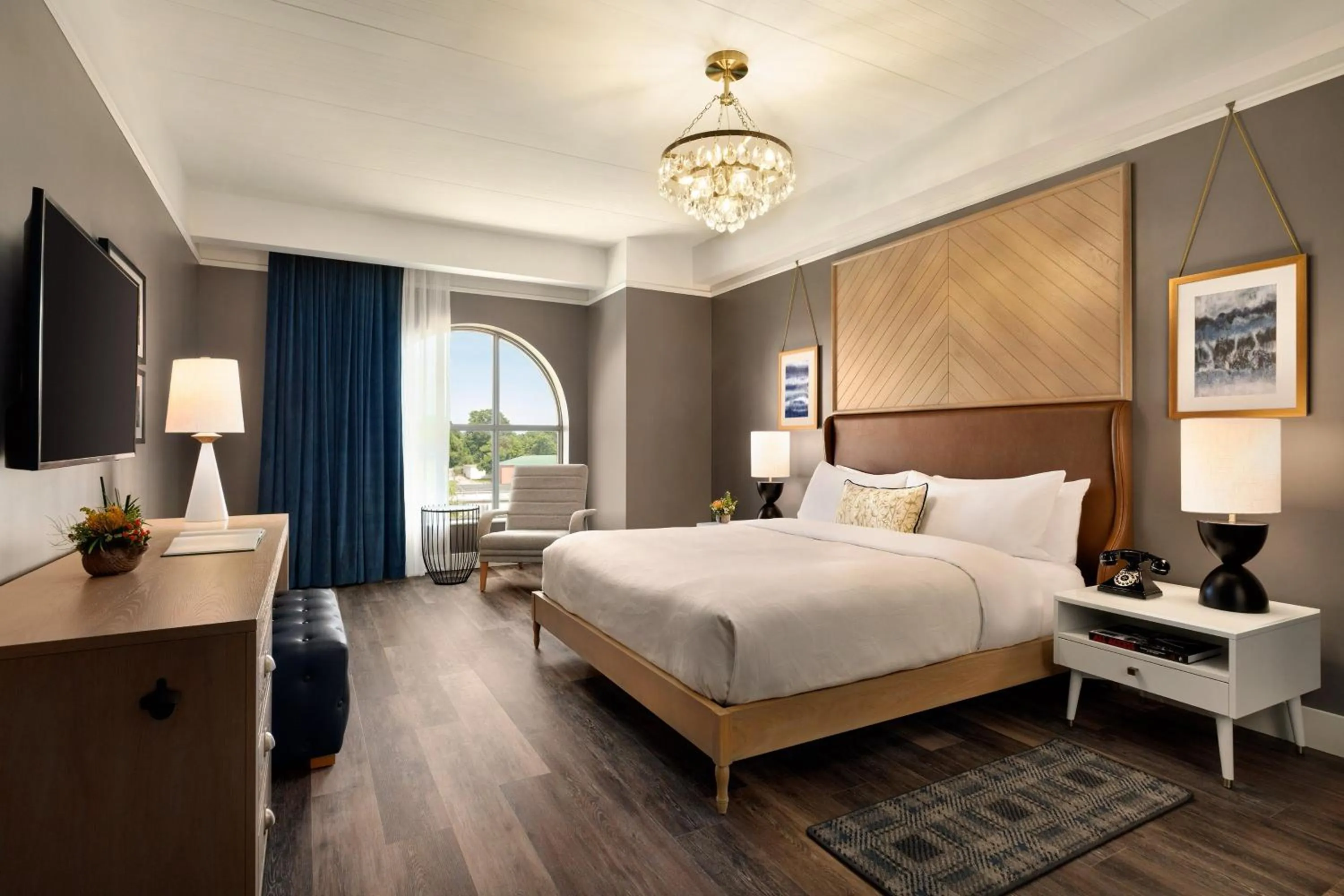 Photo of the whole room, Bed in Cotton House, Cleveland, a Tribute Portfolio Hotel