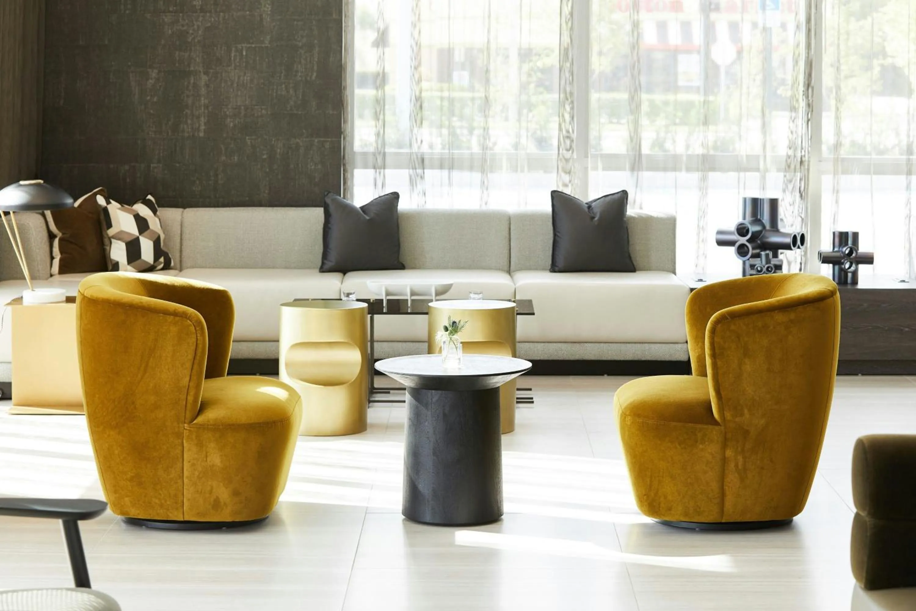 Lobby or reception in AC Hotel by Marriott Miami Airport West/Doral