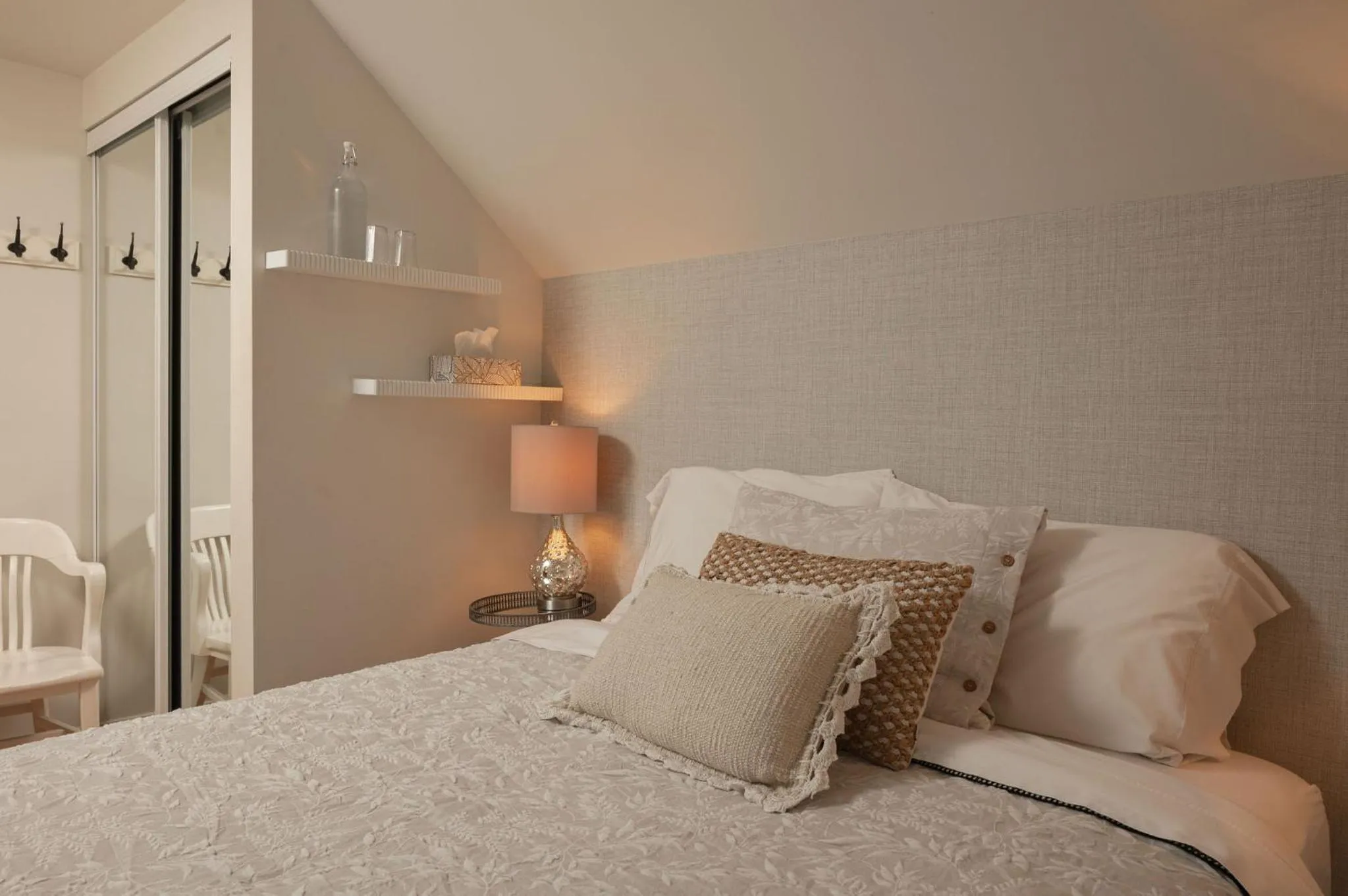 Bedroom, Bed in Auberge Old Chelsea