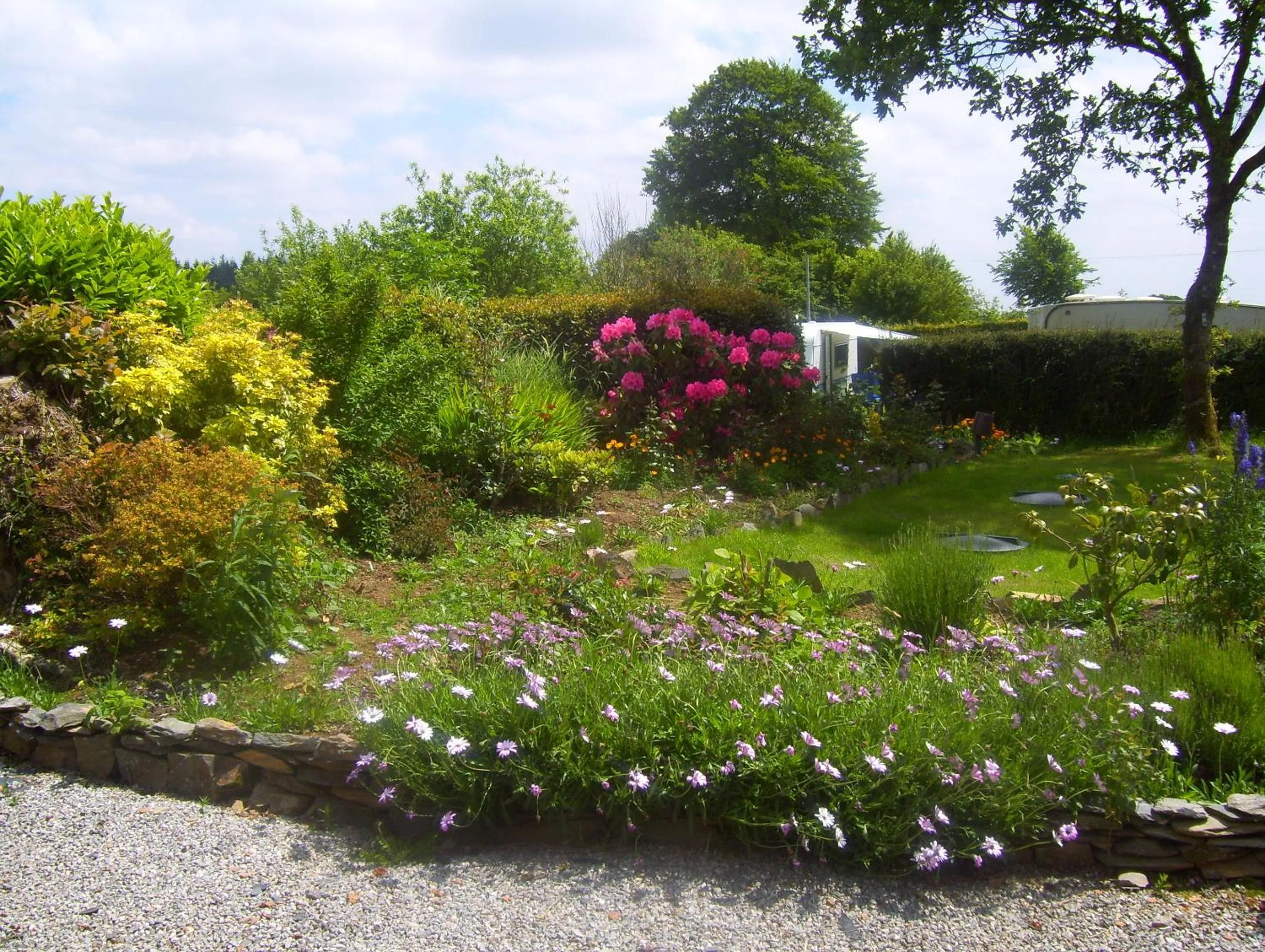 Garden in Le Boterff Gites et Camping