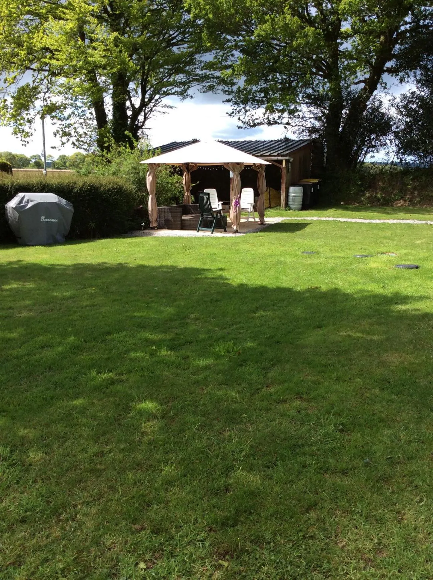 Garden in Le Boterff Gites et Camping