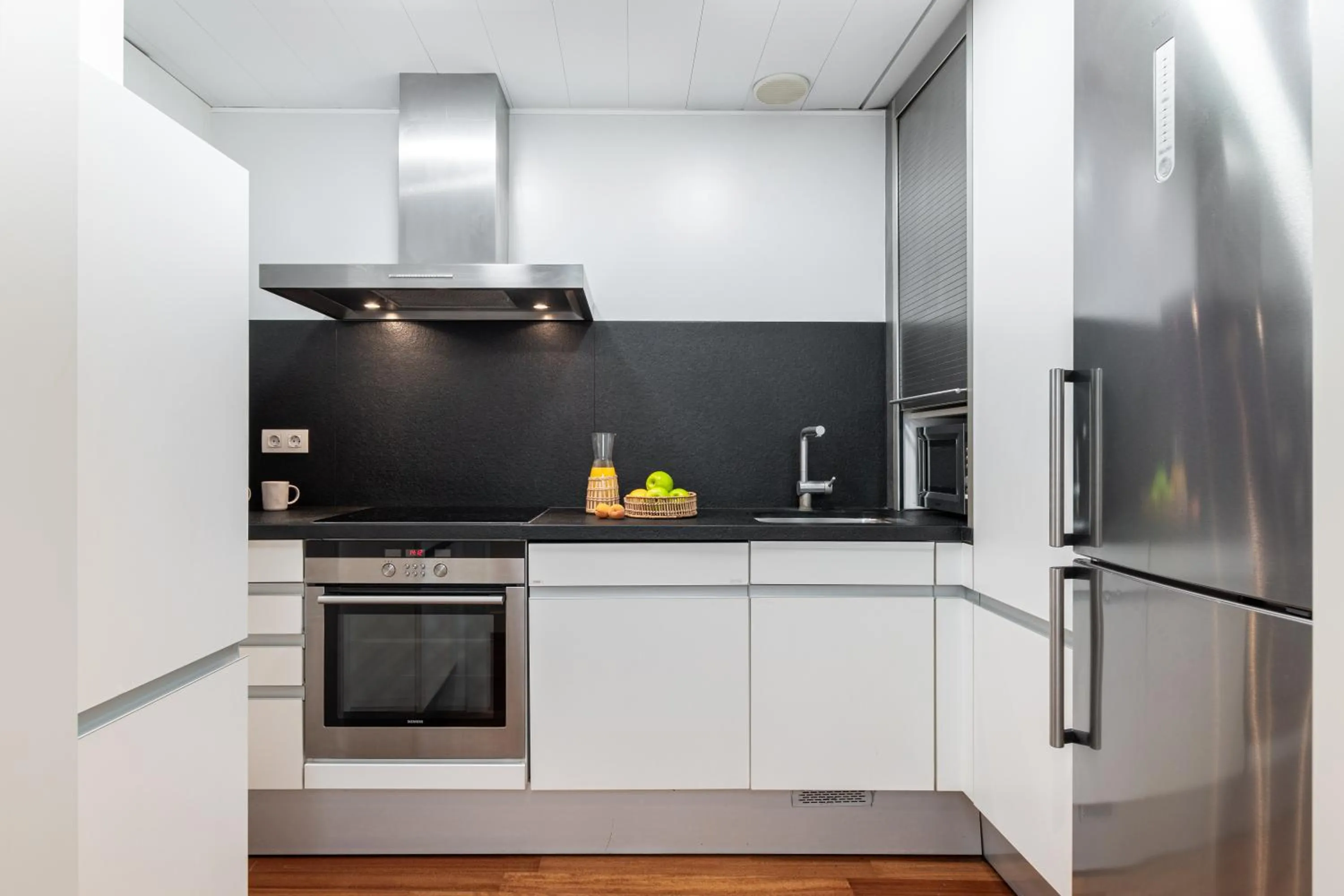 Kitchen or kitchenette in Aspasios Paseo de Gracia Apartments
