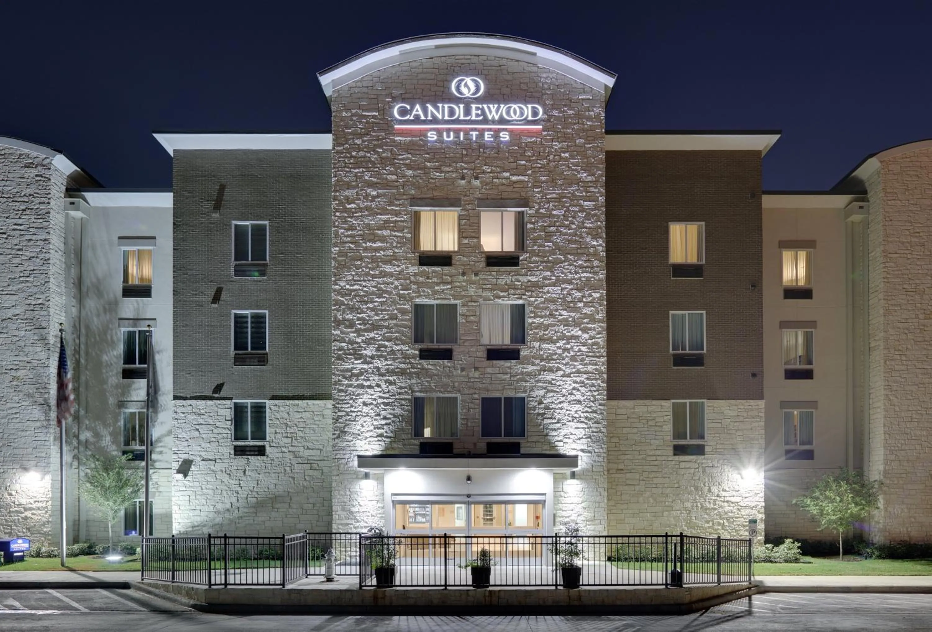 Property building in Candlewood Suites Dallas NW - Farmers Branch by IHG