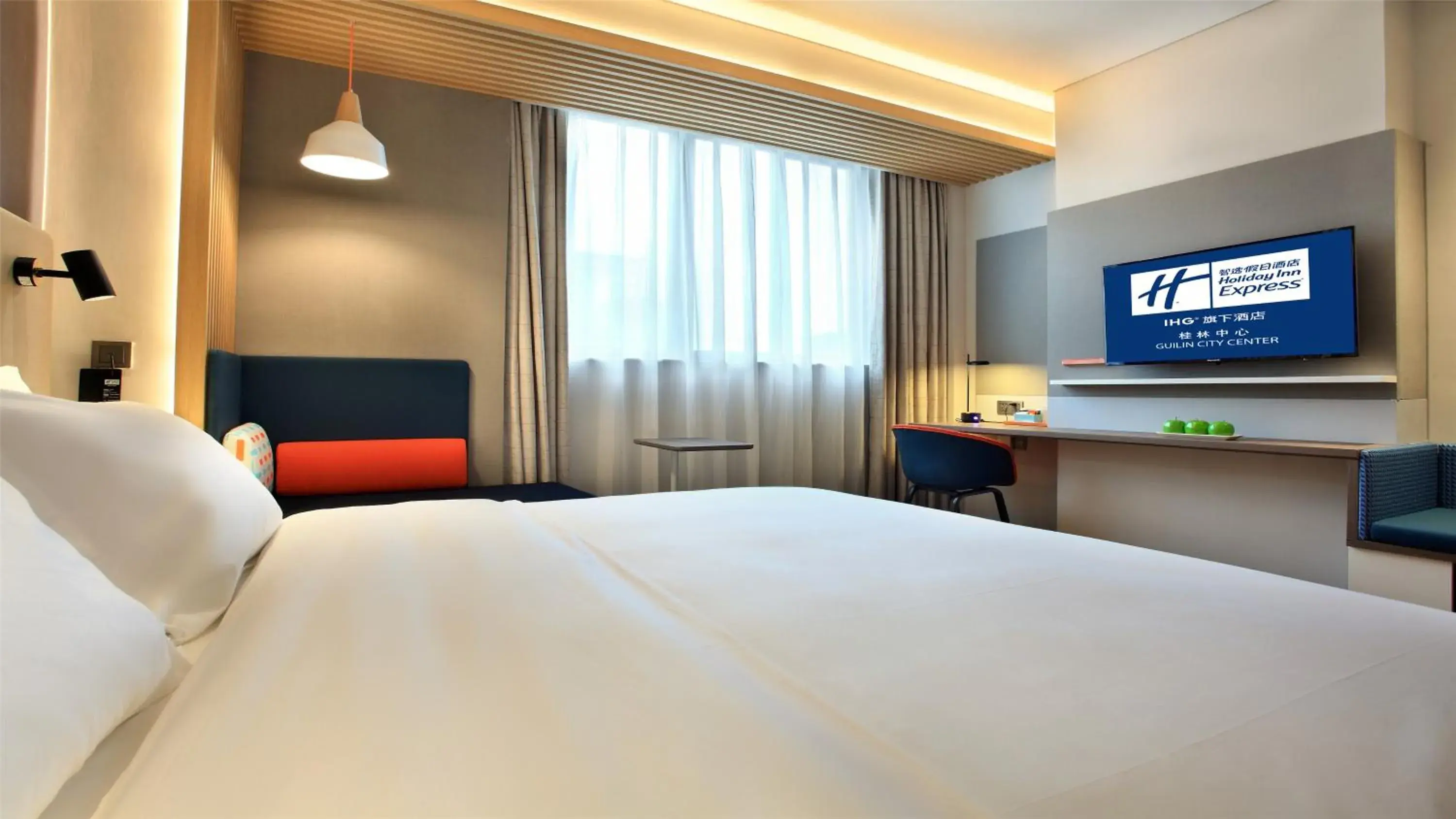 Standard Room in Holiday Inn Express Guilin City Center by IHG Standard Room in Holiday Inn Express Guilin City Center by IHG