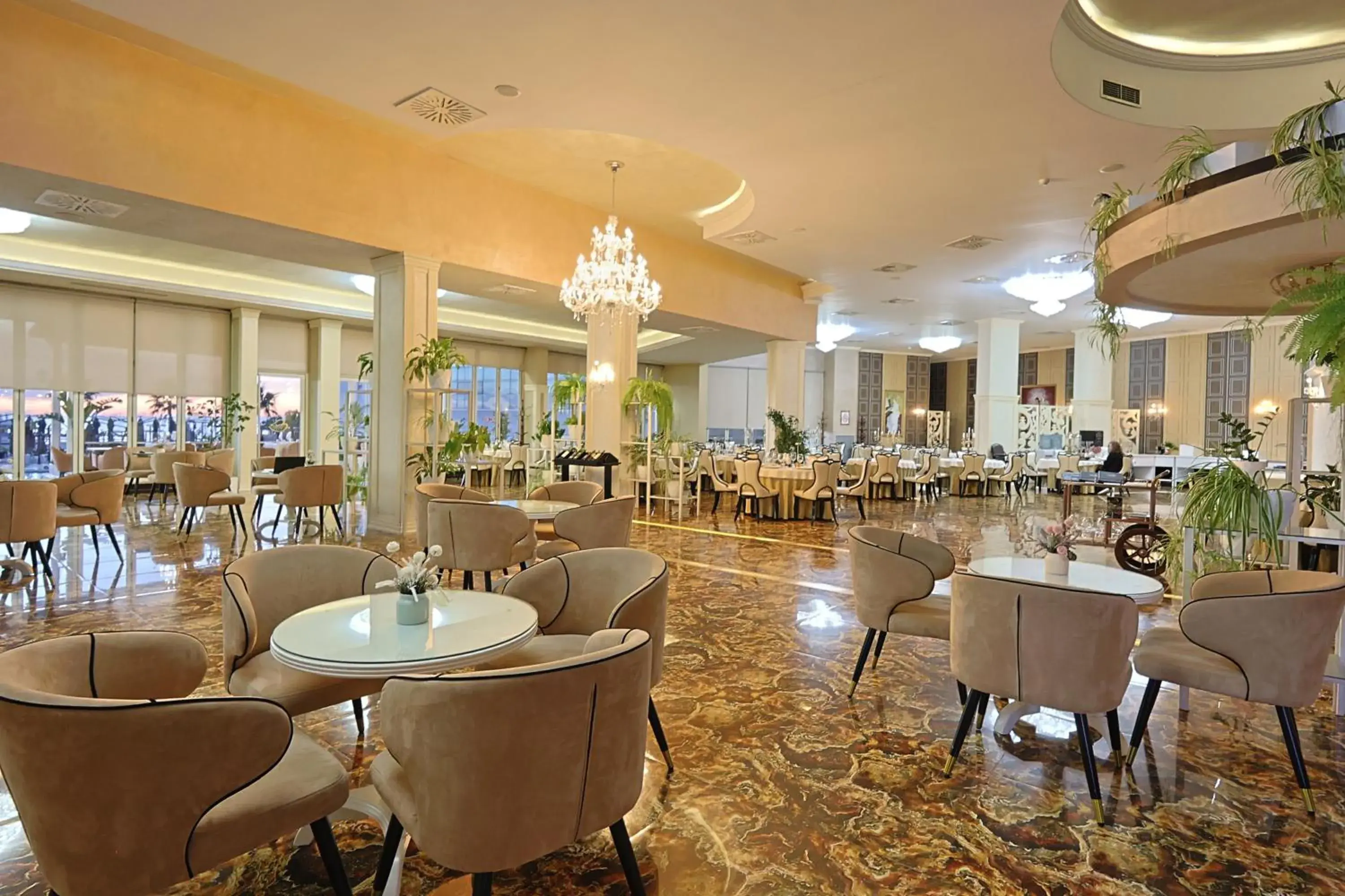 Restaurant/places to eat in Hotel Bleart Restaurant/places to eat in Hotel Bleart