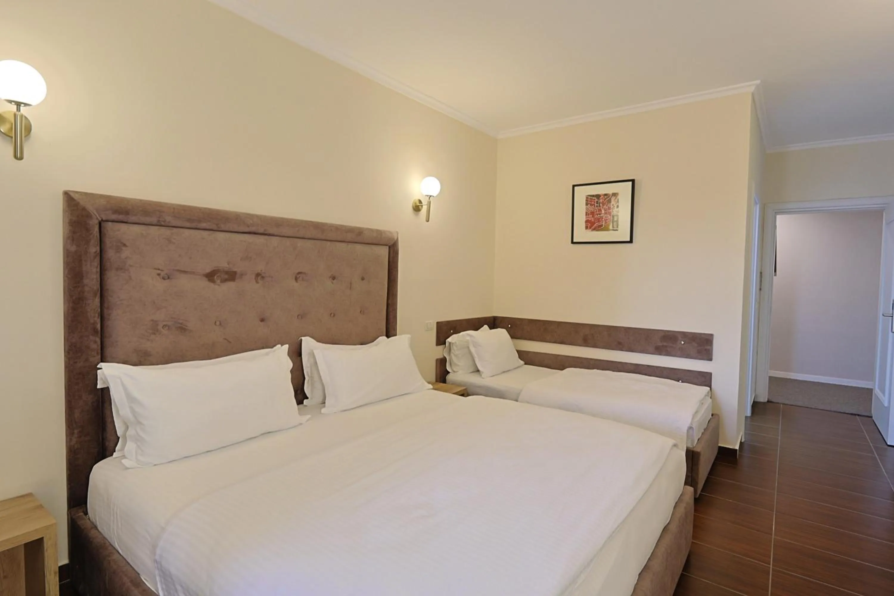 Photo of the whole room, Bed in Hotel Bleart