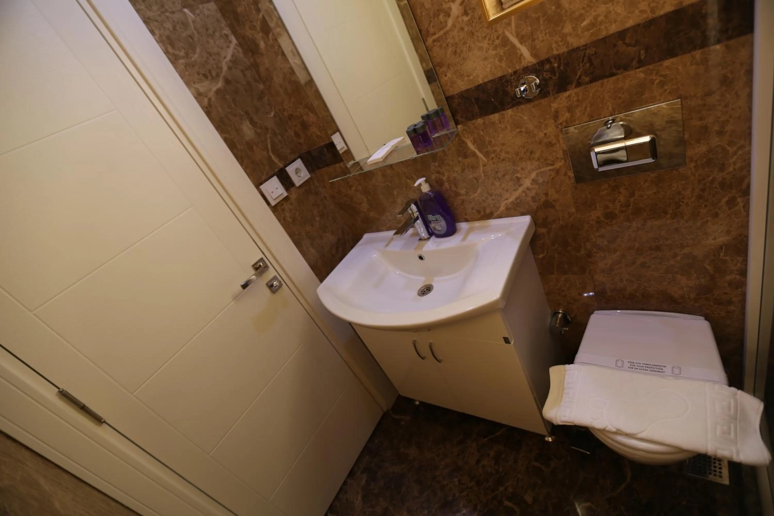 Shower in Truemar Hotels & Suites
