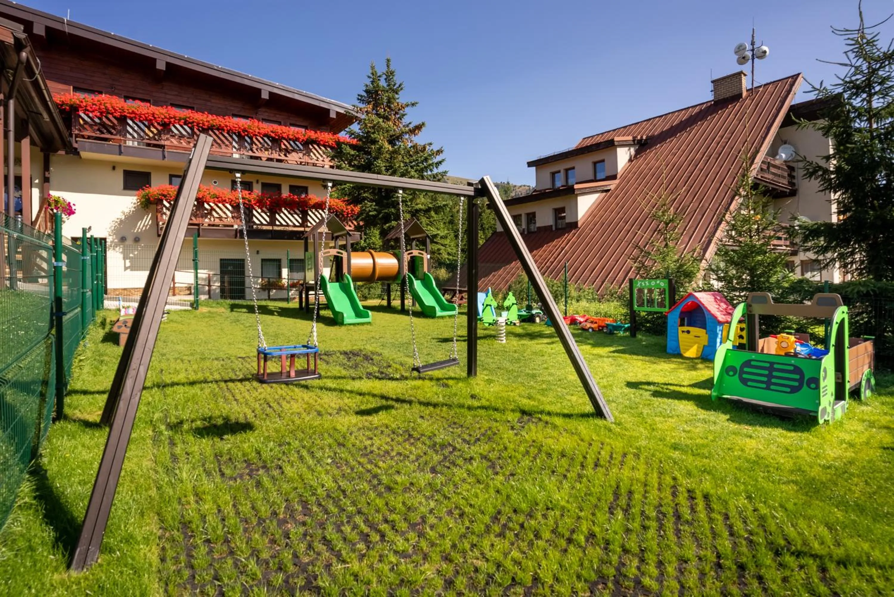 Children play ground in Villa Gloria Rooms & Apartments