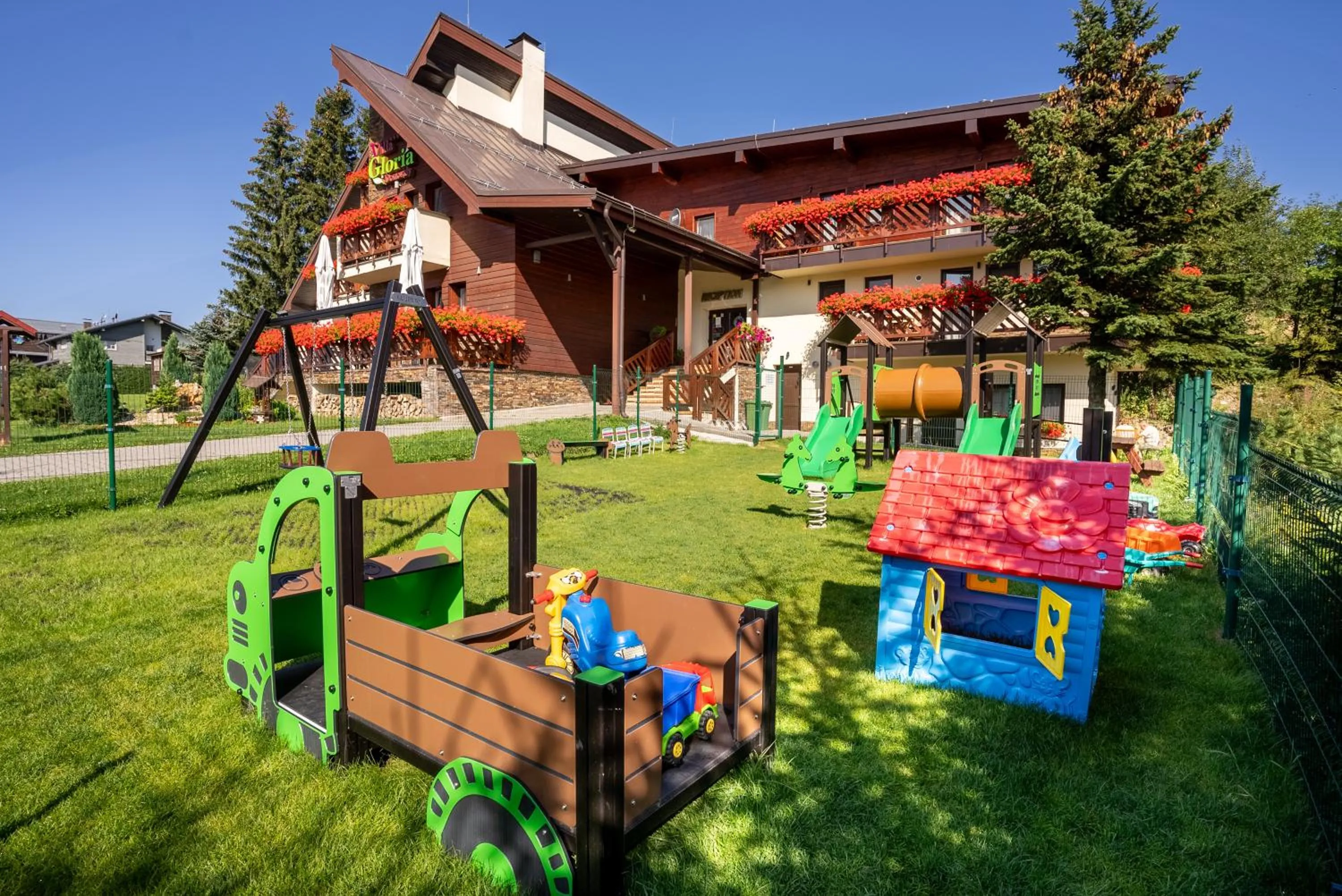 Children play ground in Villa Gloria Rooms & Apartments