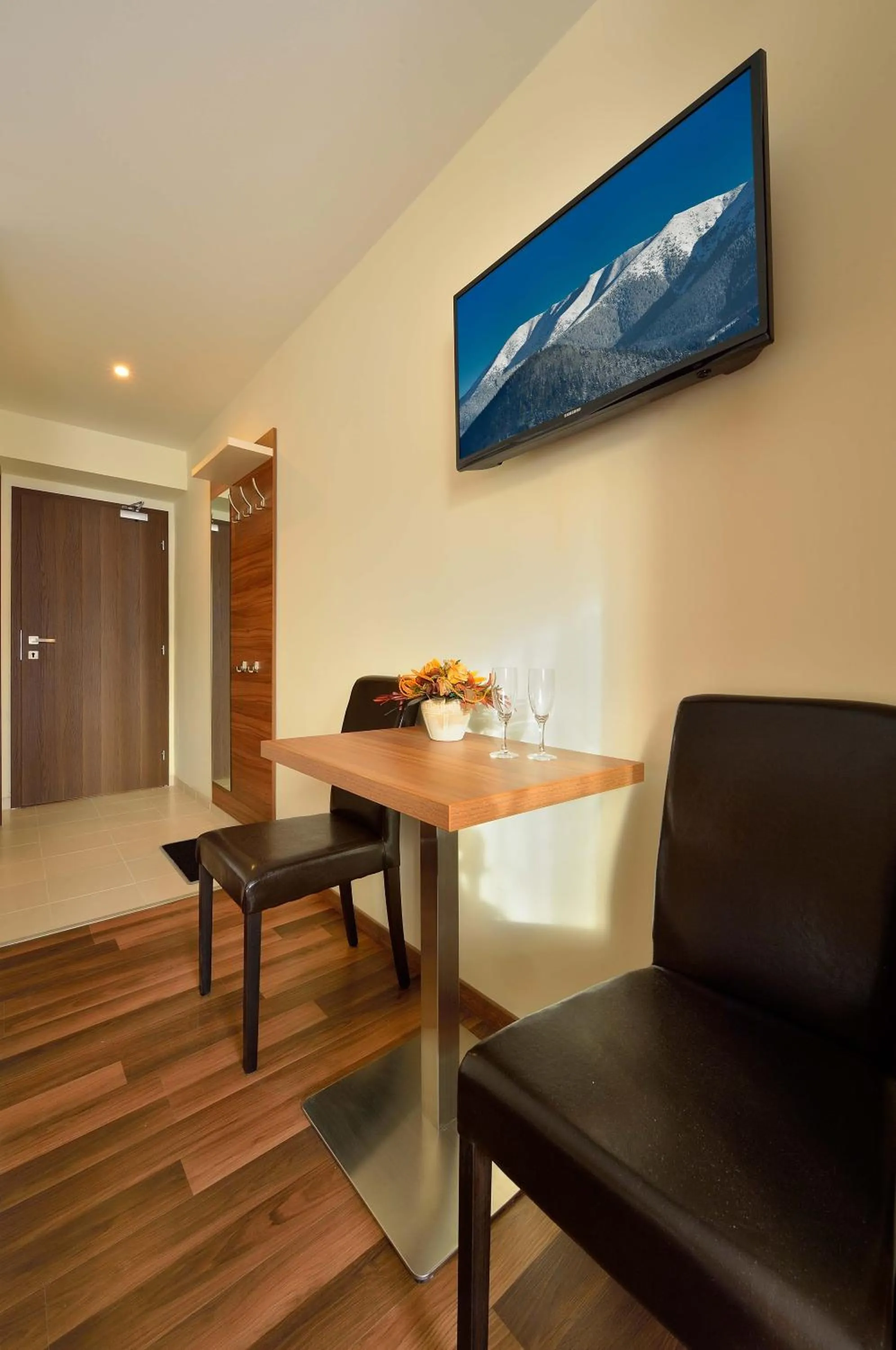 Photo of the whole room in Villa Gloria Rooms & Apartments