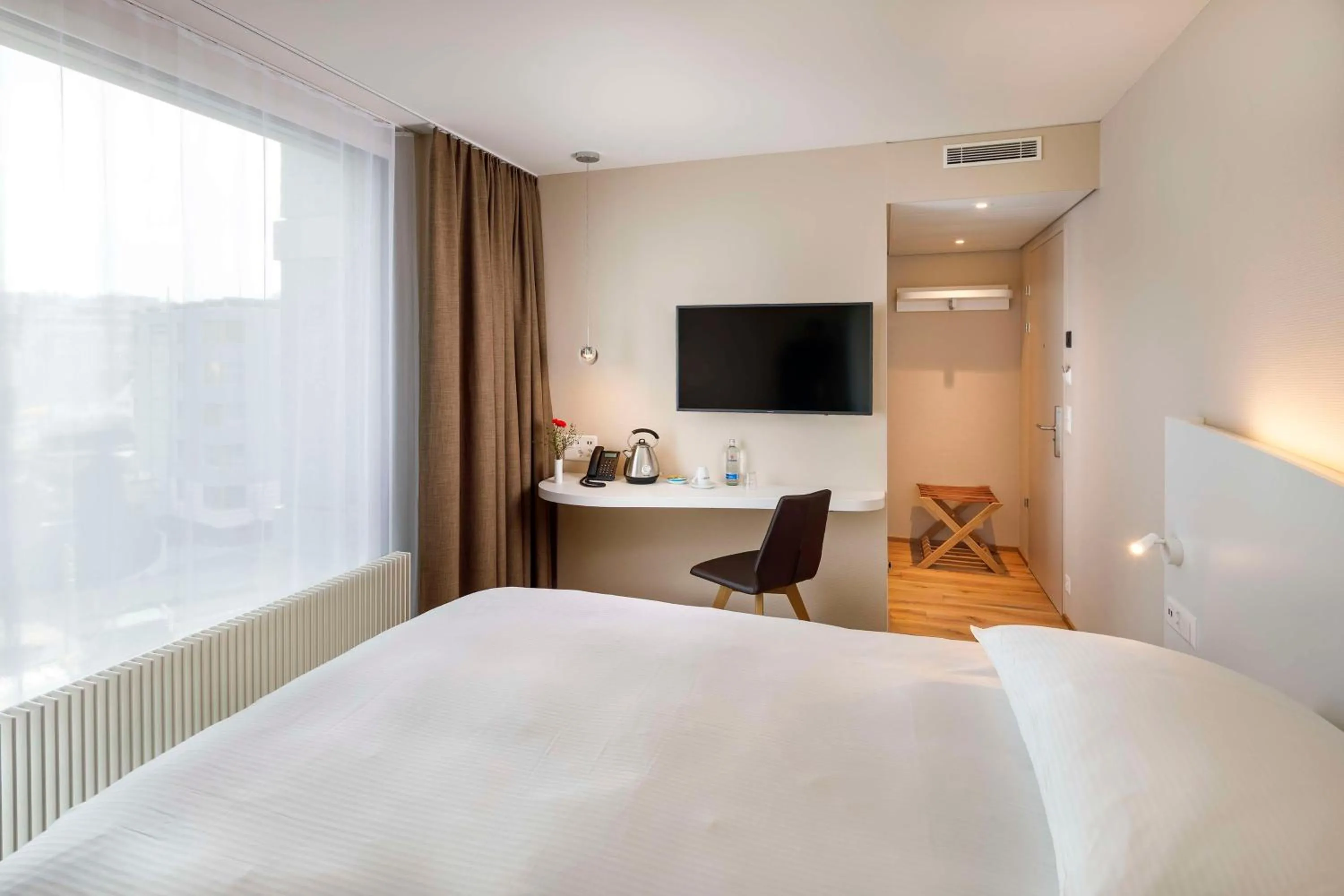 Business facilities, Bed in Hotel Allegra Lodge
