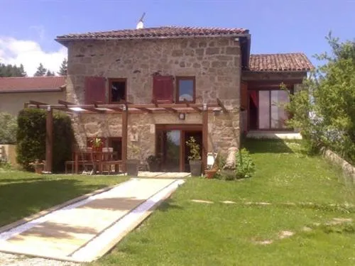 Property building in Chambre et Table d'hôtes Magaadjukalo