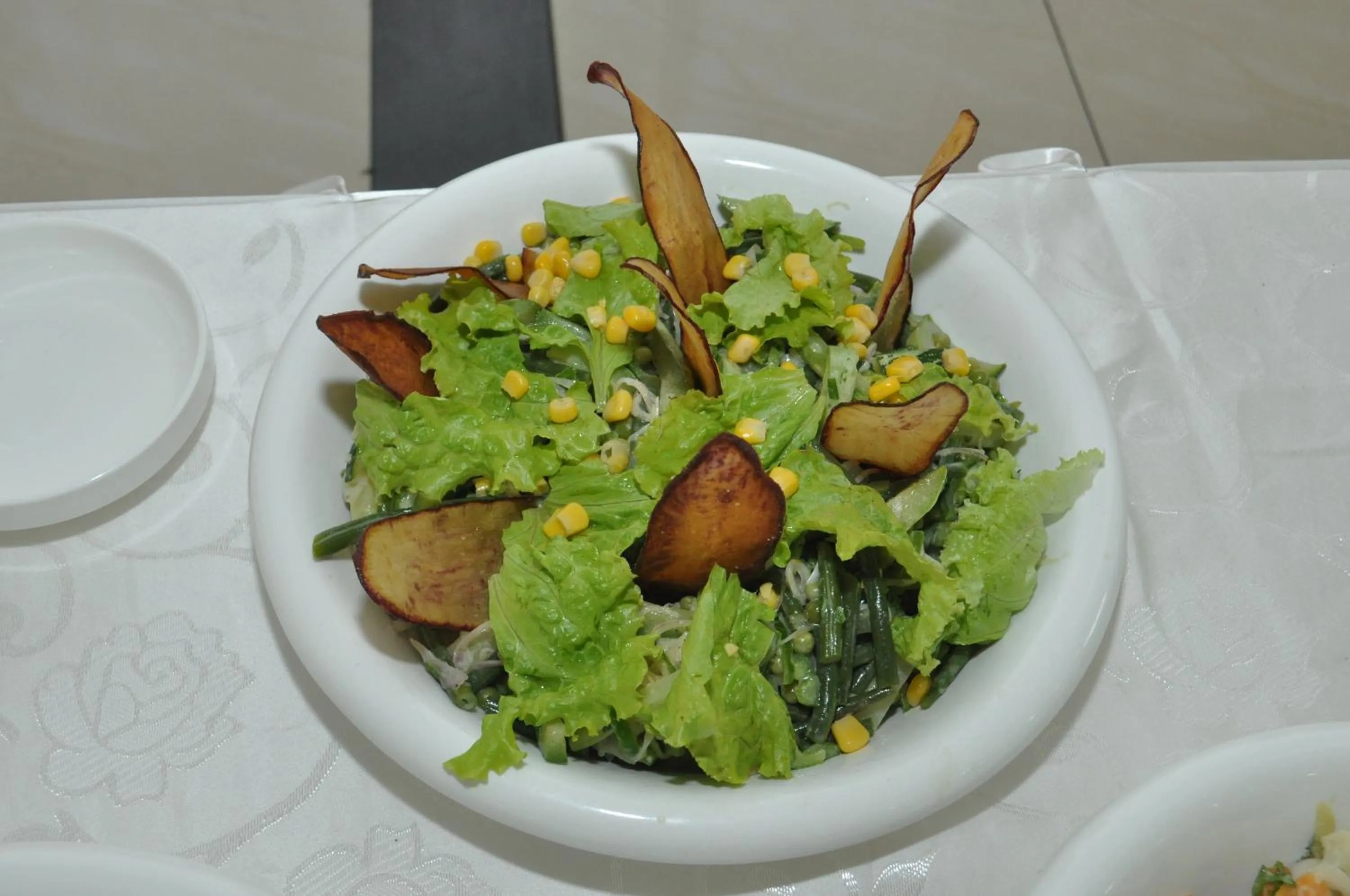 Restaurant/places to eat in Hôtel Sky blue Mada