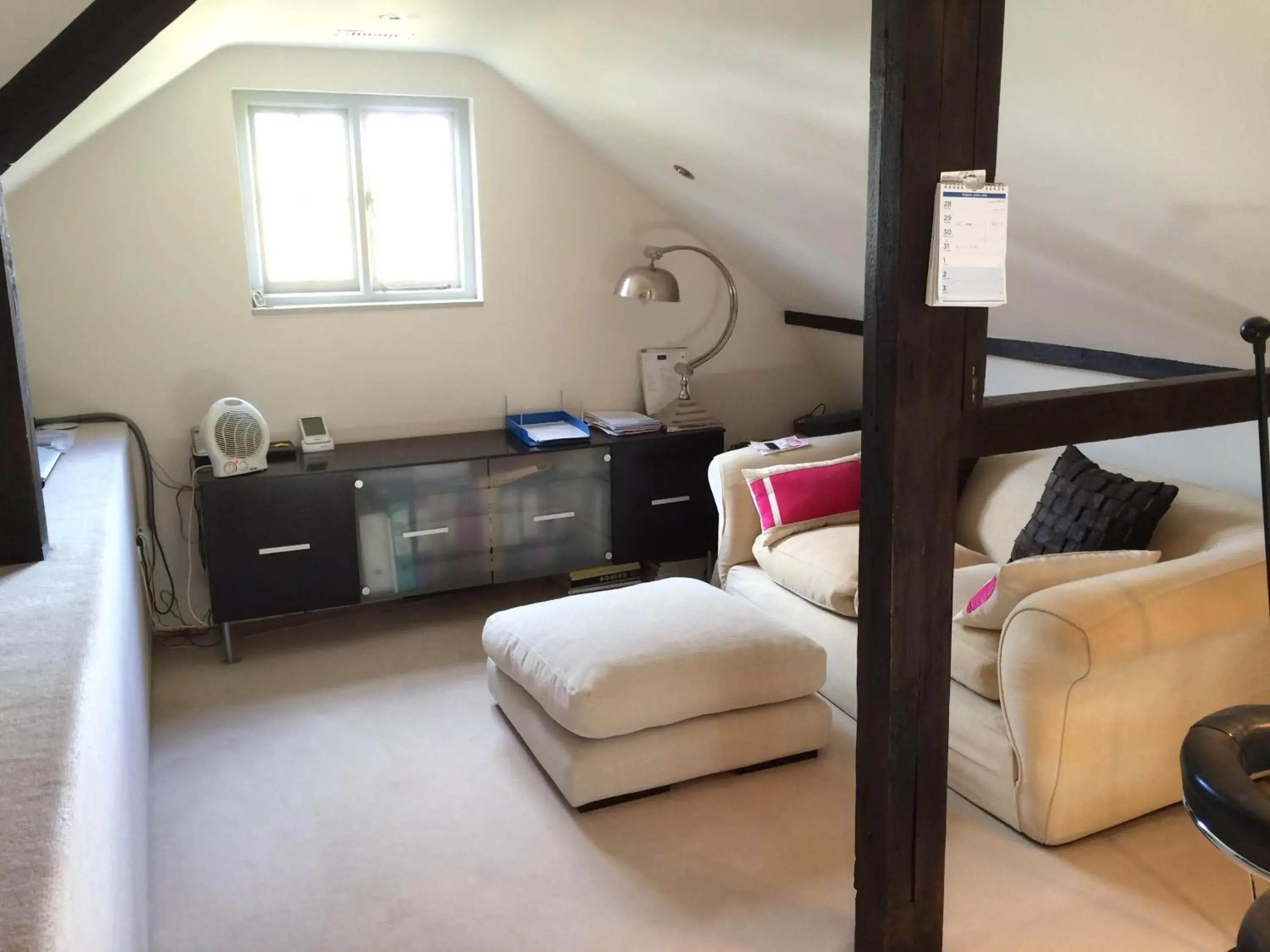 Deluxe Double Room with Bath in Castle Mill Bed and Breakfast Dorking Deluxe Double Room with Bath in Castle Mill Bed and Breakfast Dorking