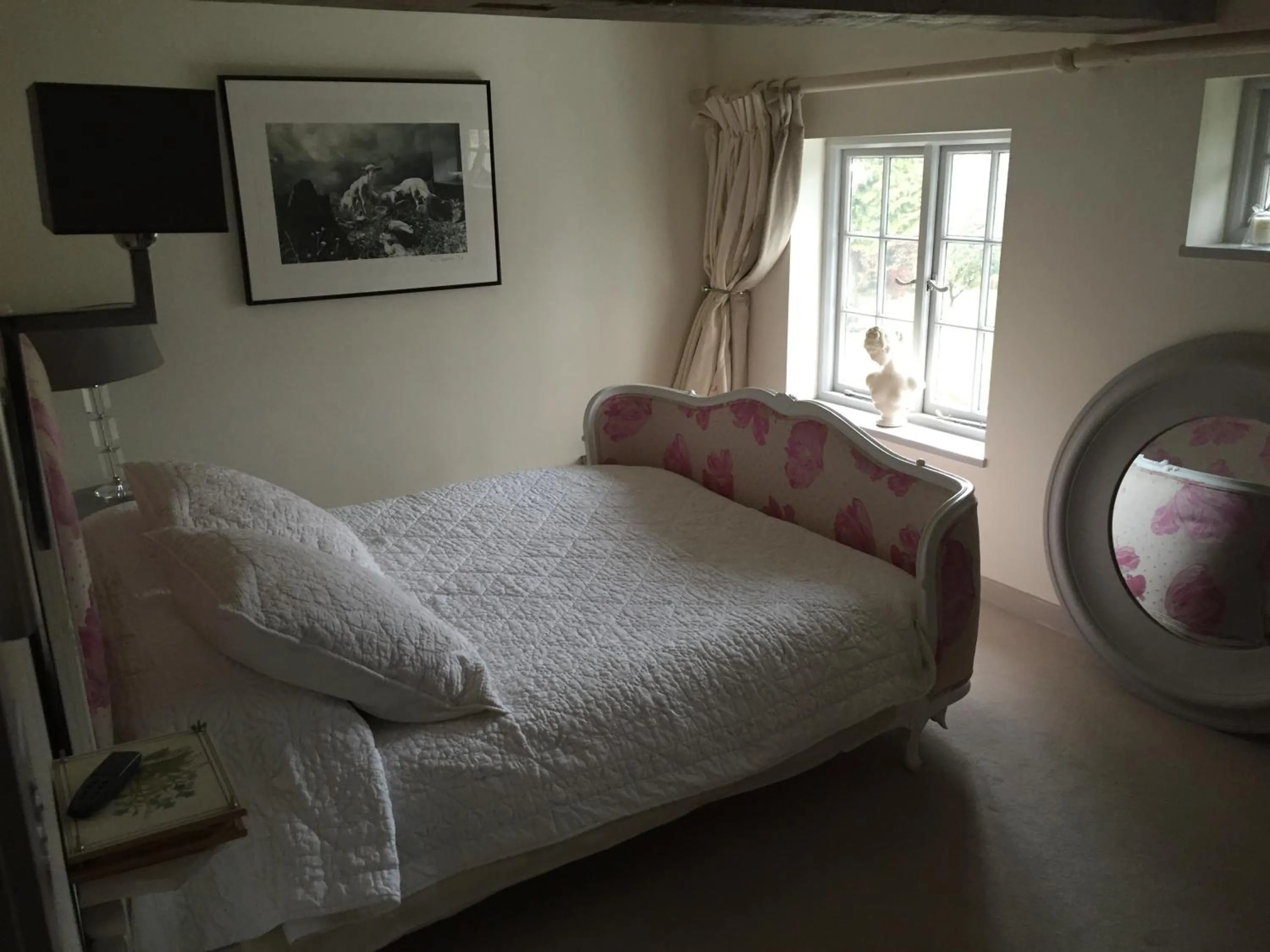 Deluxe Double Room with Shared Bathroom in Castle Mill Bed and Breakfast Dorking