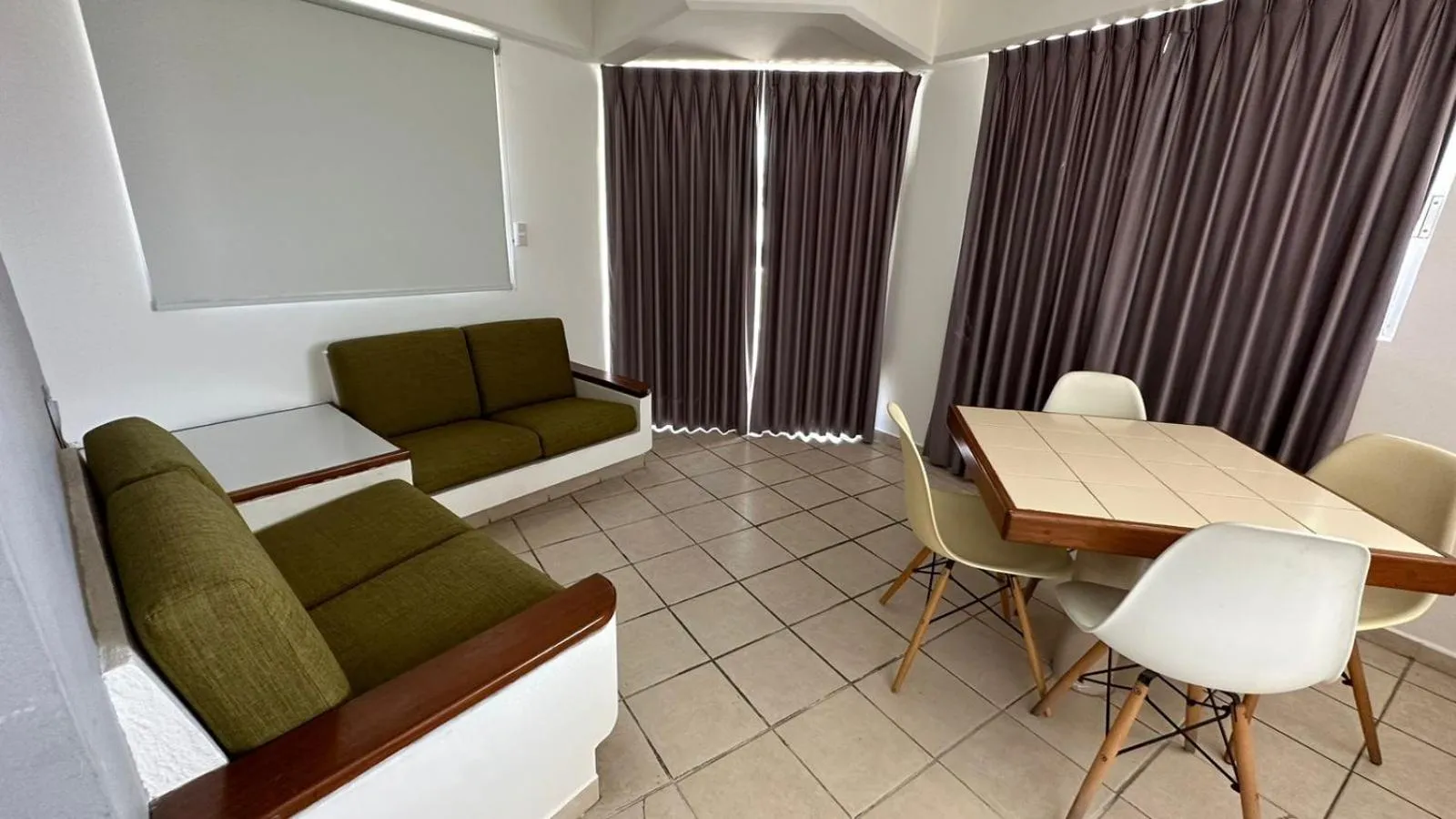 Living room in Hotel Suites Regina