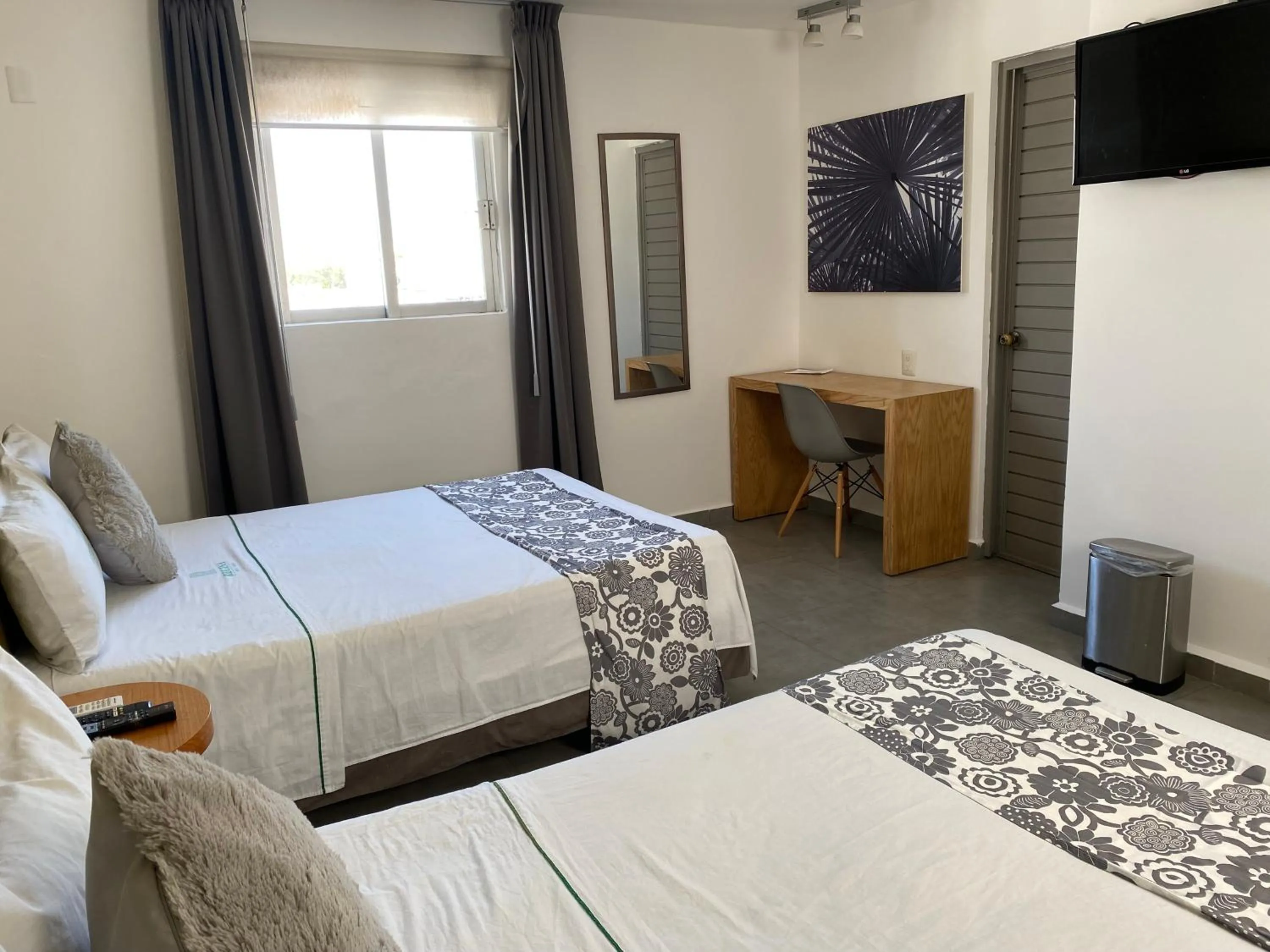 Bed in Hotel Suites Regina