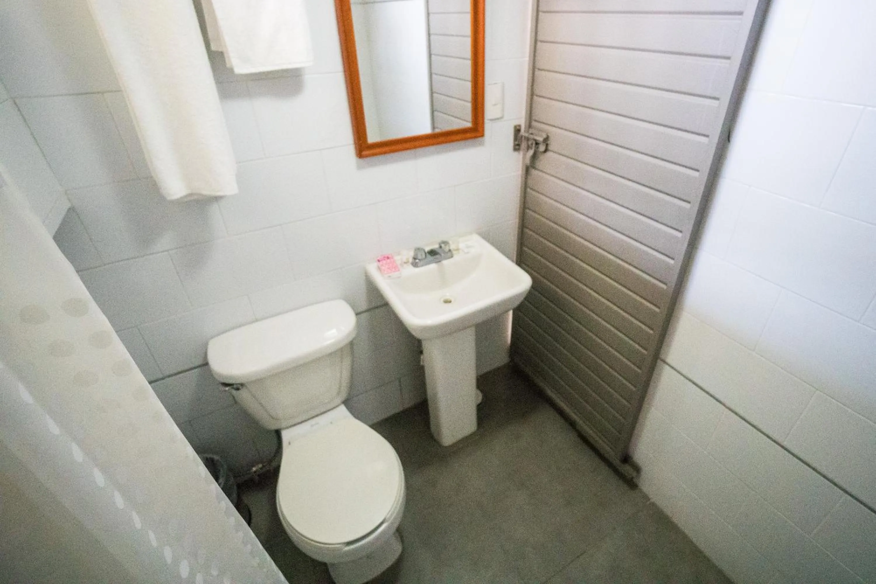 Bathroom in Hotel Suites Regina