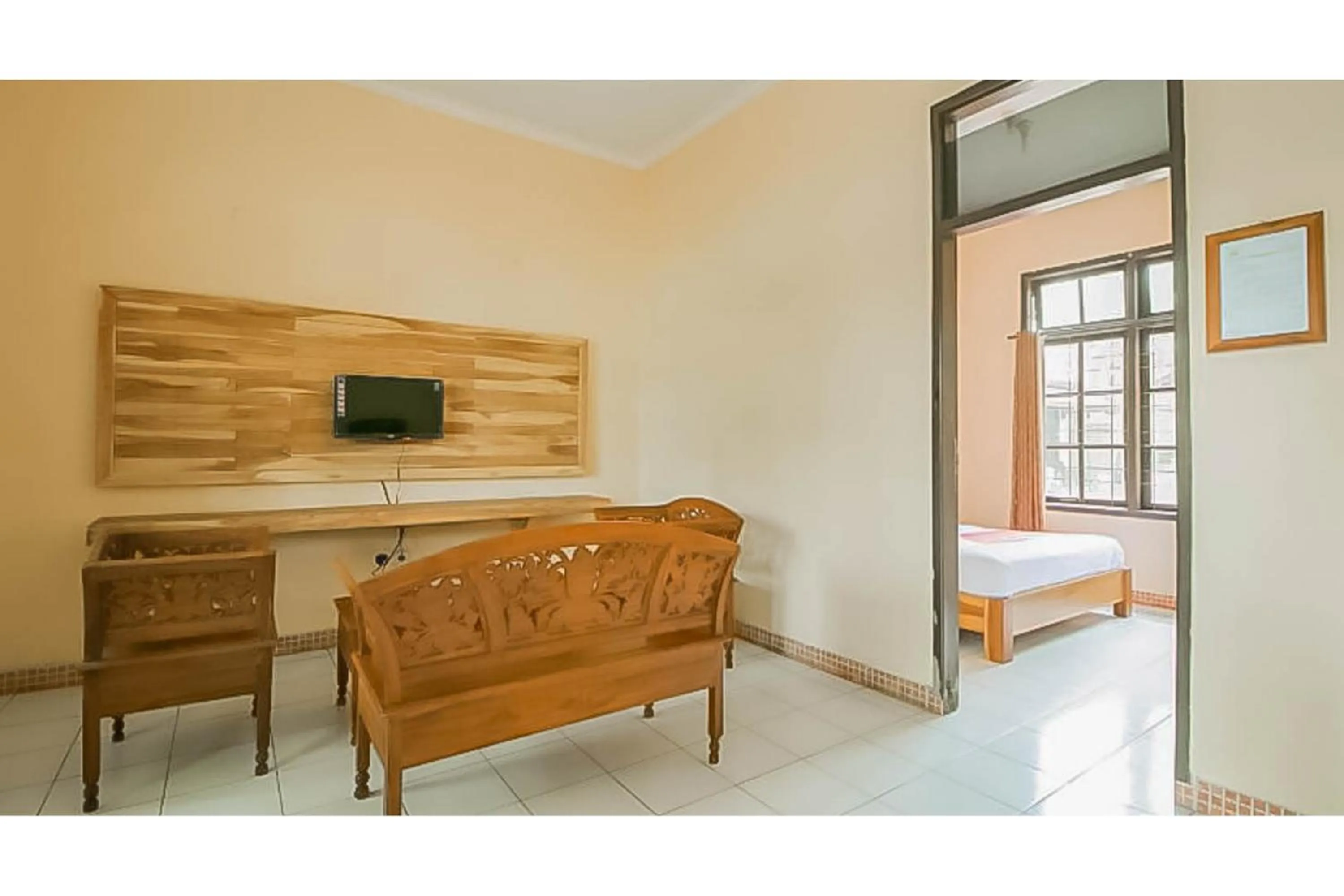 RedDoorz @ Pantai Pelabuhan Ratu 2