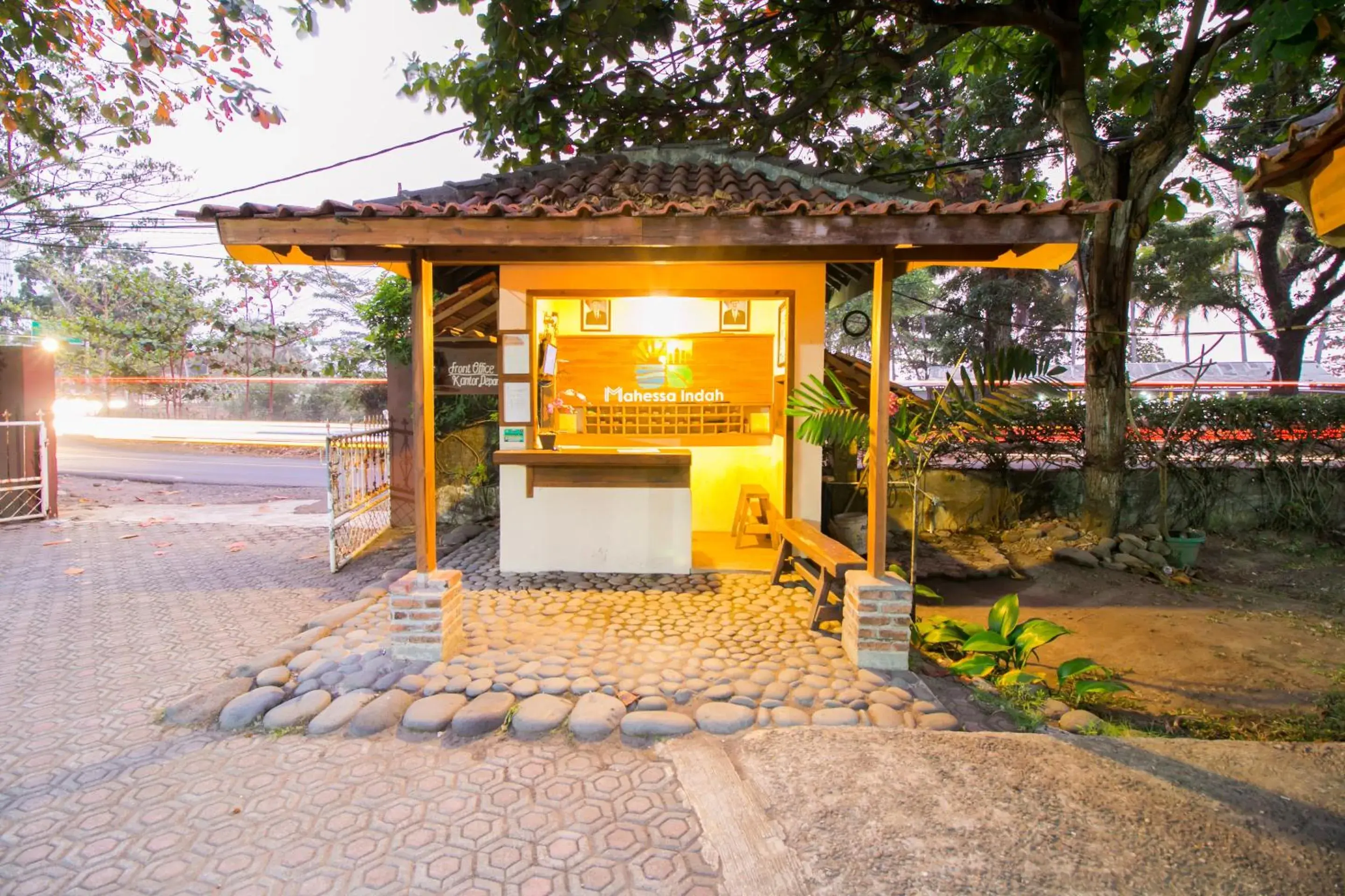 Lobby or reception in RedDoorz @ Pantai Pelabuhan Ratu 2 Lobby or reception in RedDoorz @ Pantai Pelabuhan Ratu 2