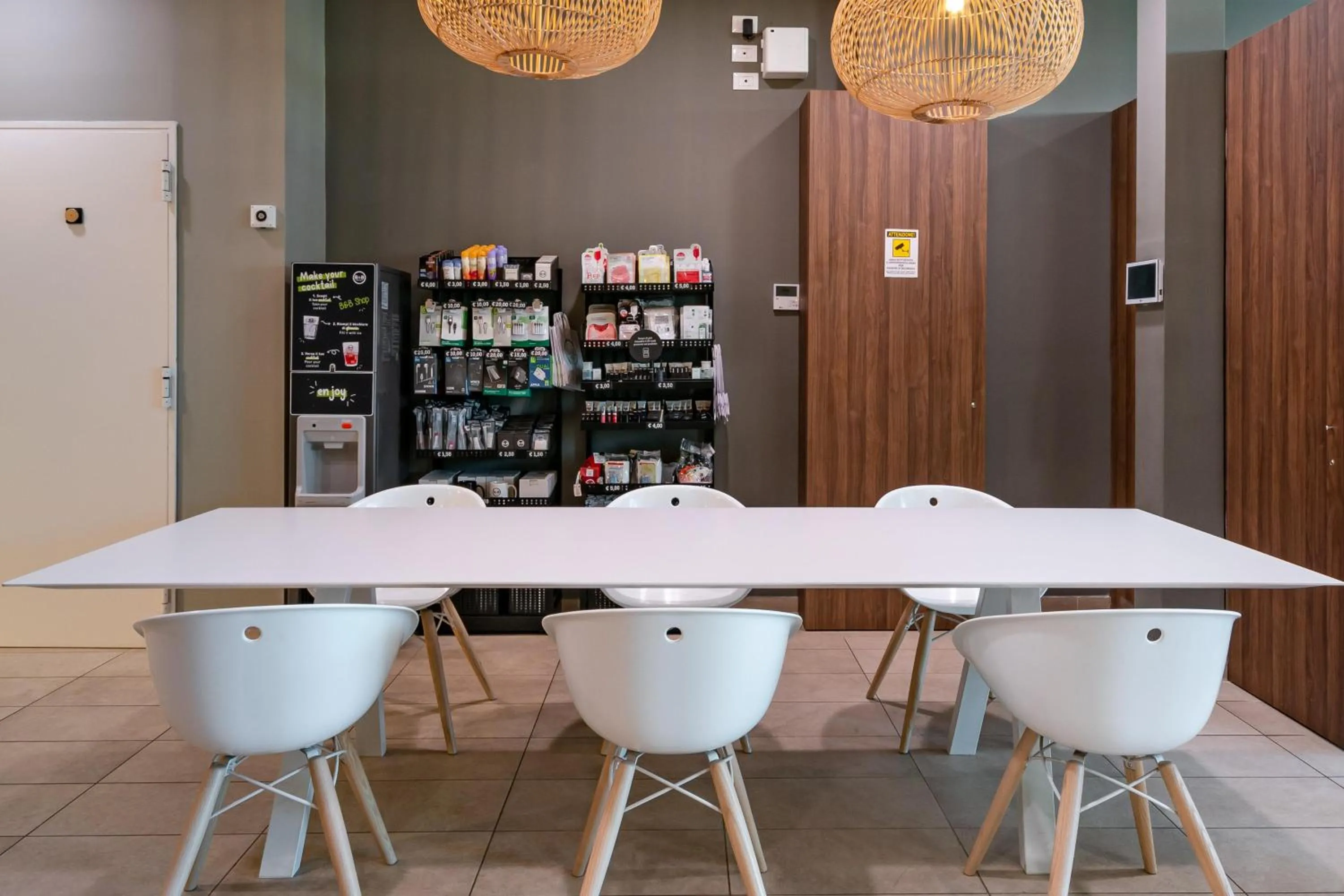 Lobby or reception in B&B Hotel Roma Pietralata Tiburtina