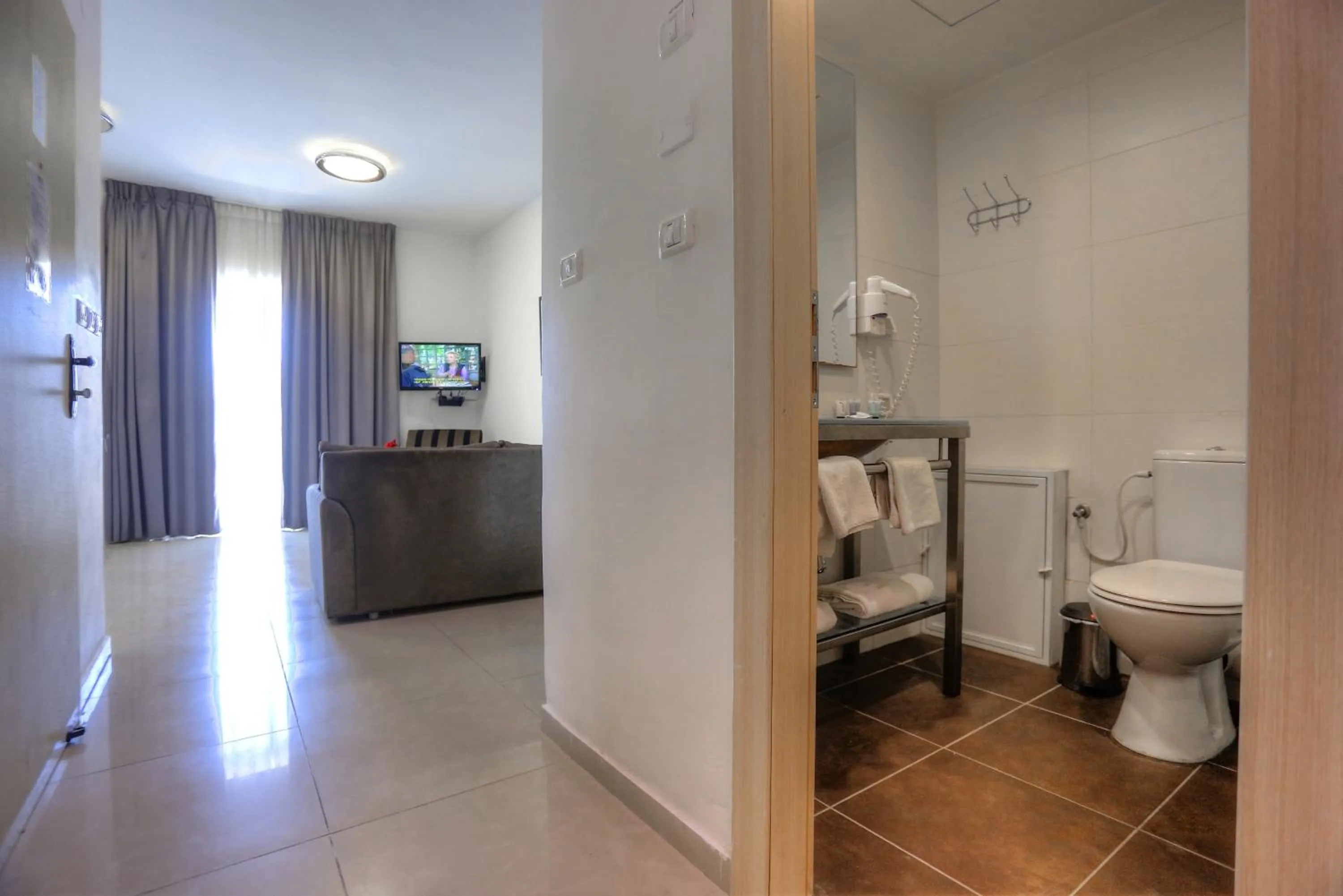 Toilet, Bathroom in Shamai Suites Jerusalem