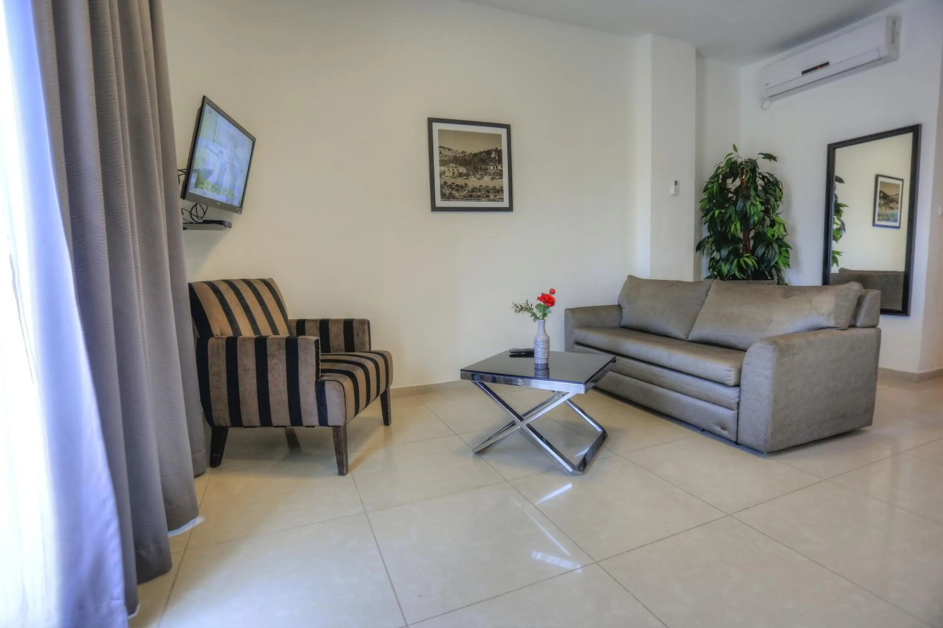 Living room, Seating Area in Shamai Suites Jerusalem