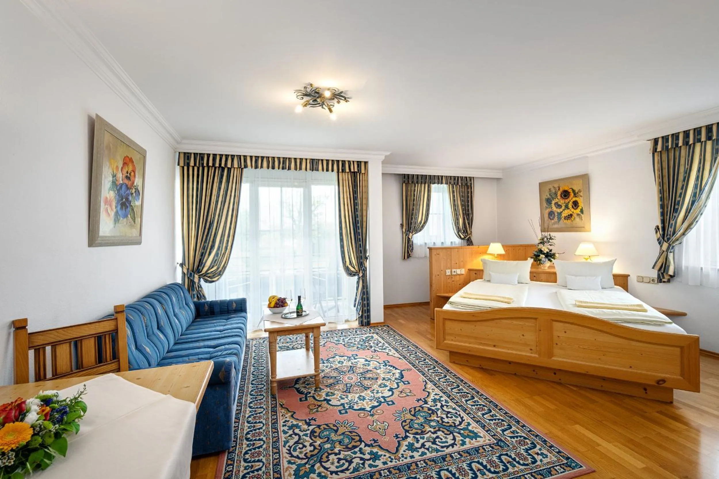 Photo of the whole room, Bed in Hotel Preishof