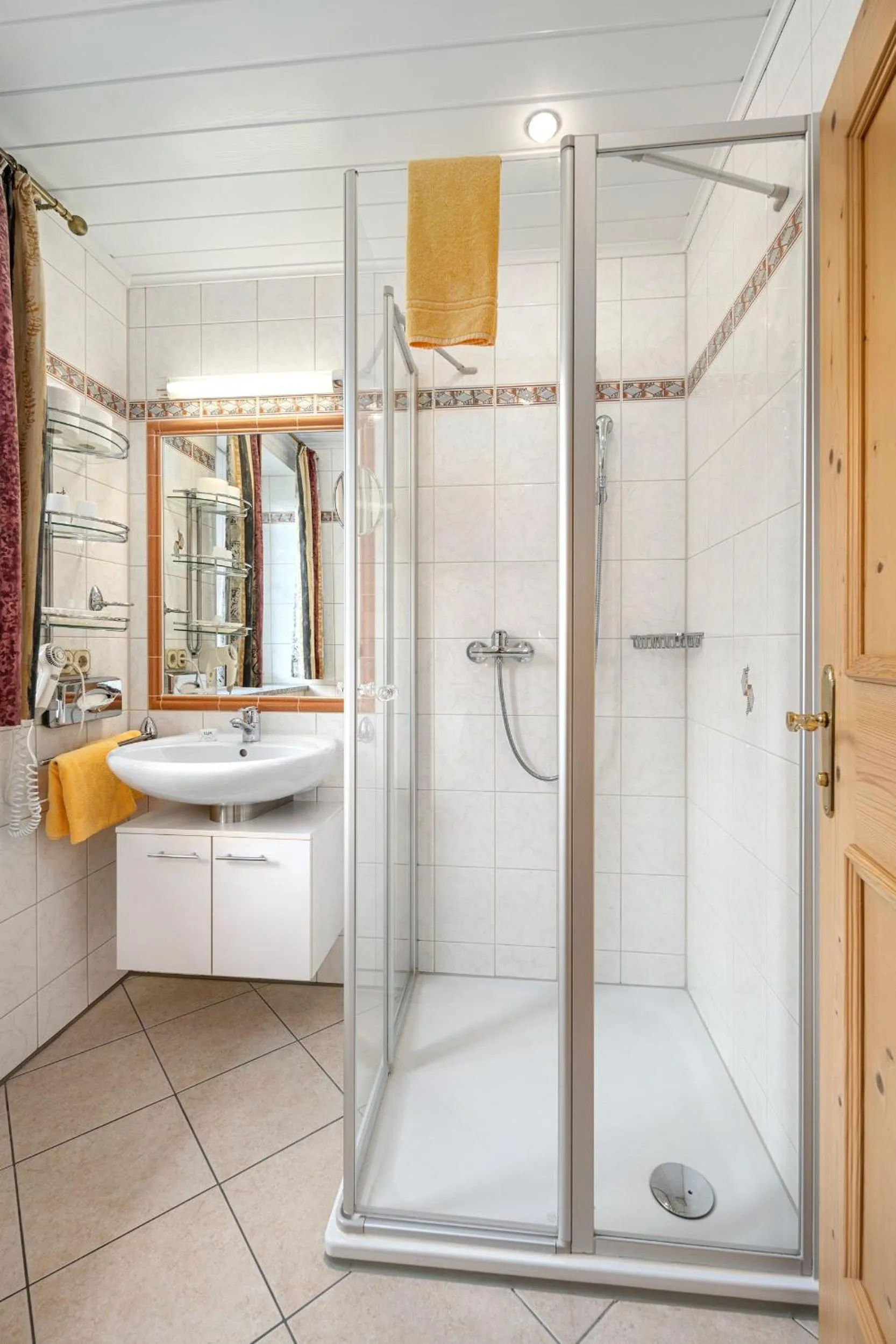 Bathroom in Hotel Preishof