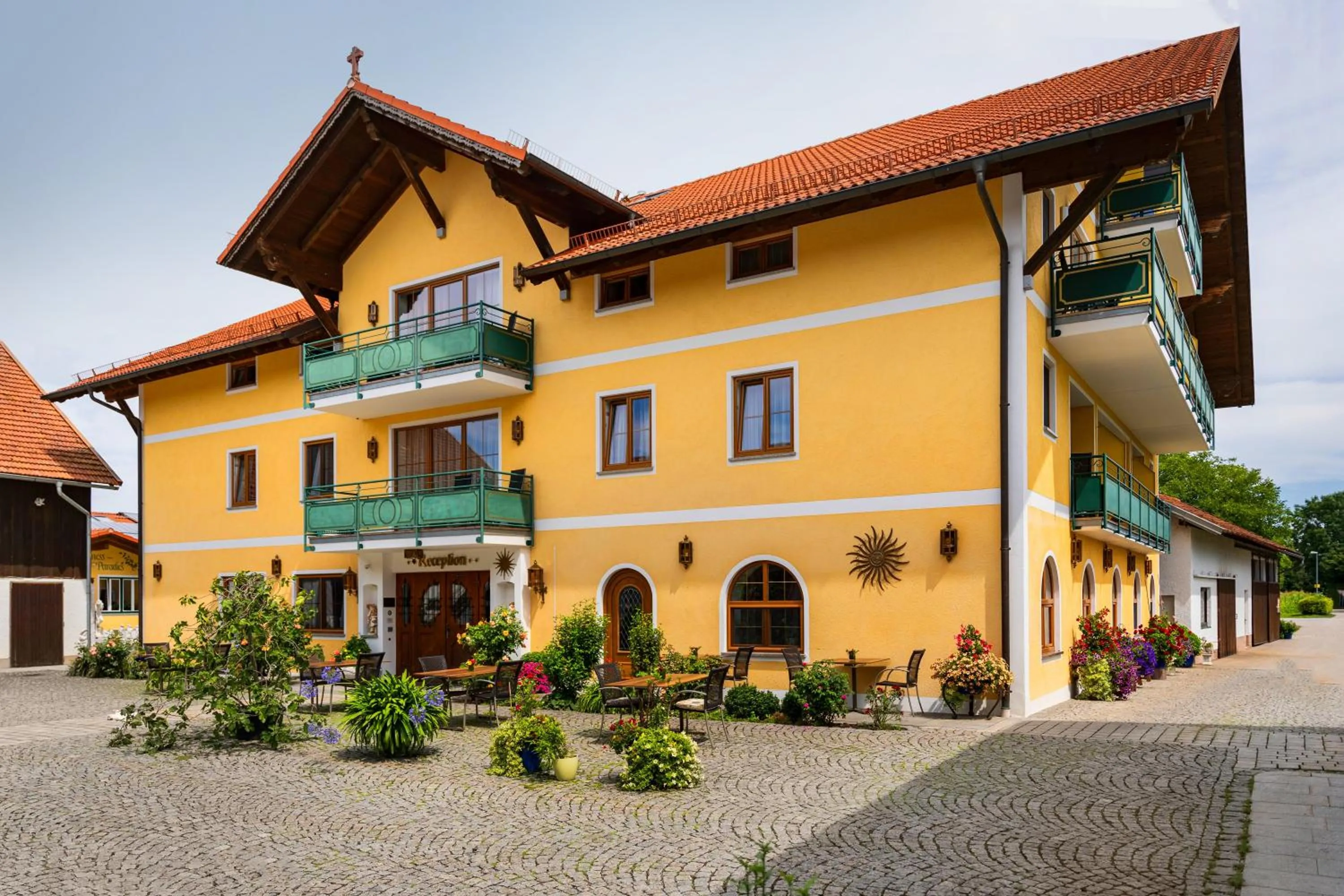 Property building in Hotel Preishof