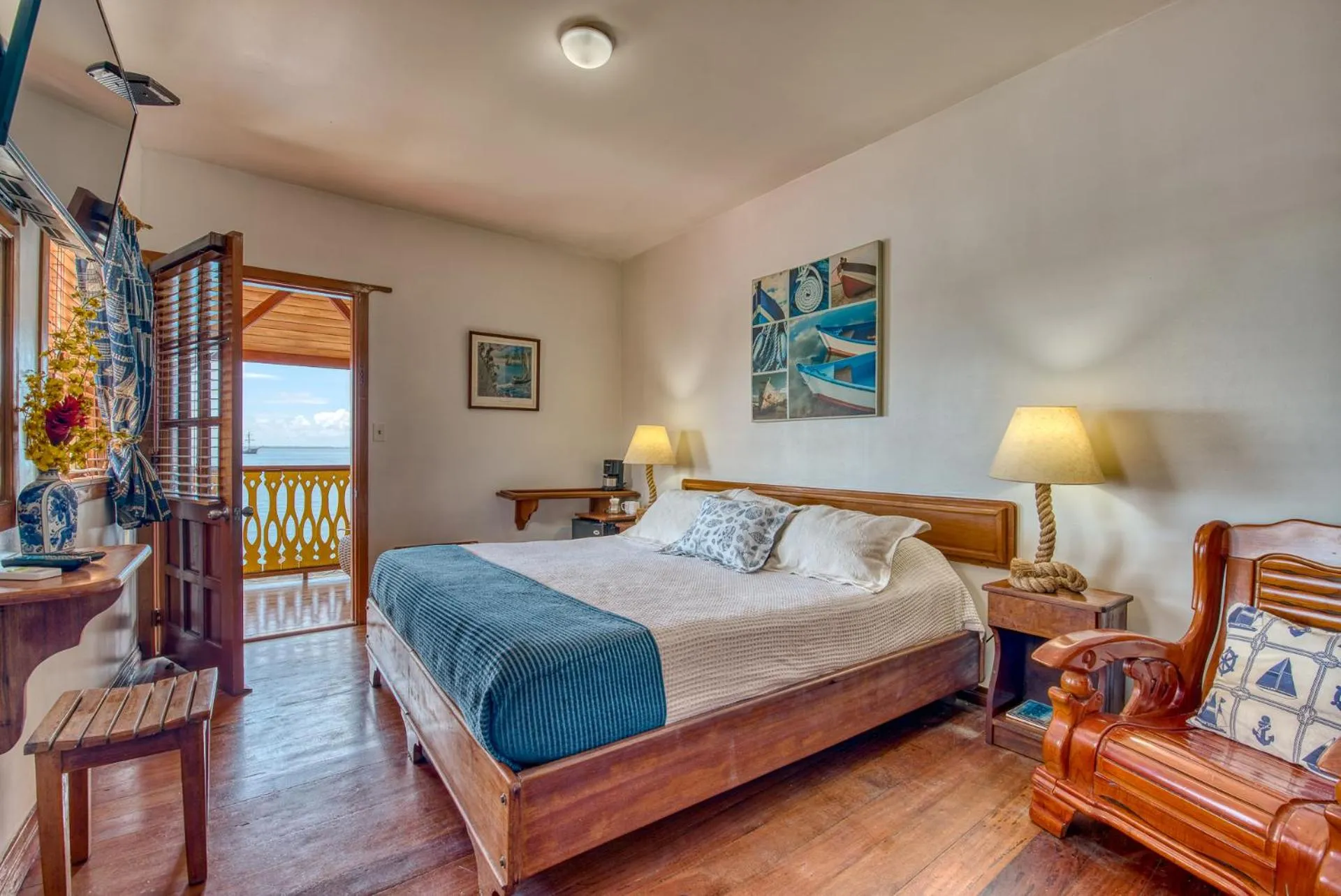 Photo of the whole room, Bed in Hotel Bocas del Toro