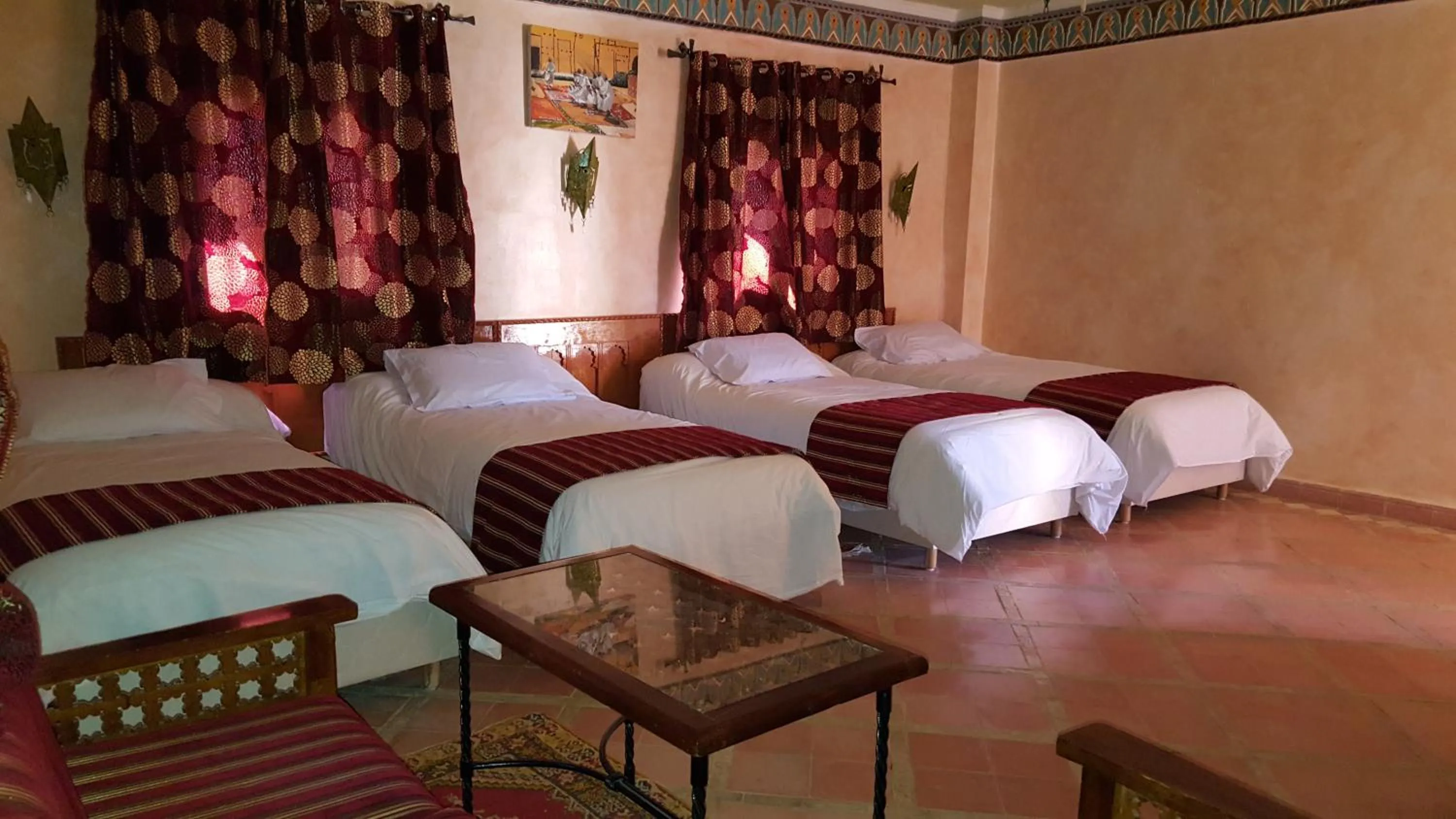 Bed in Hotel Kasbah Lamrani