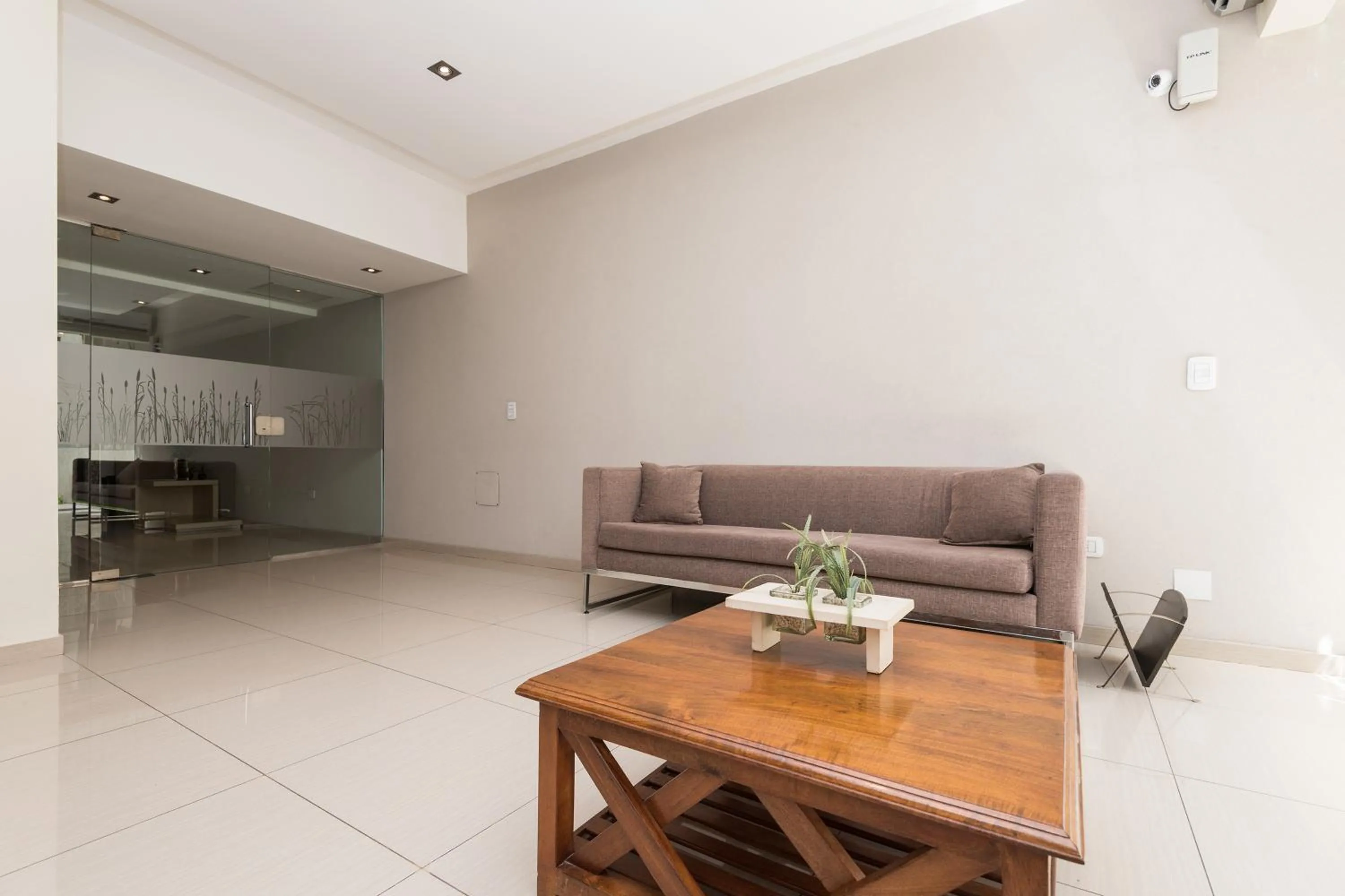 Communal lounge/ TV room in Apart Hotel Independencia - Luz y Fuerza Patagonia