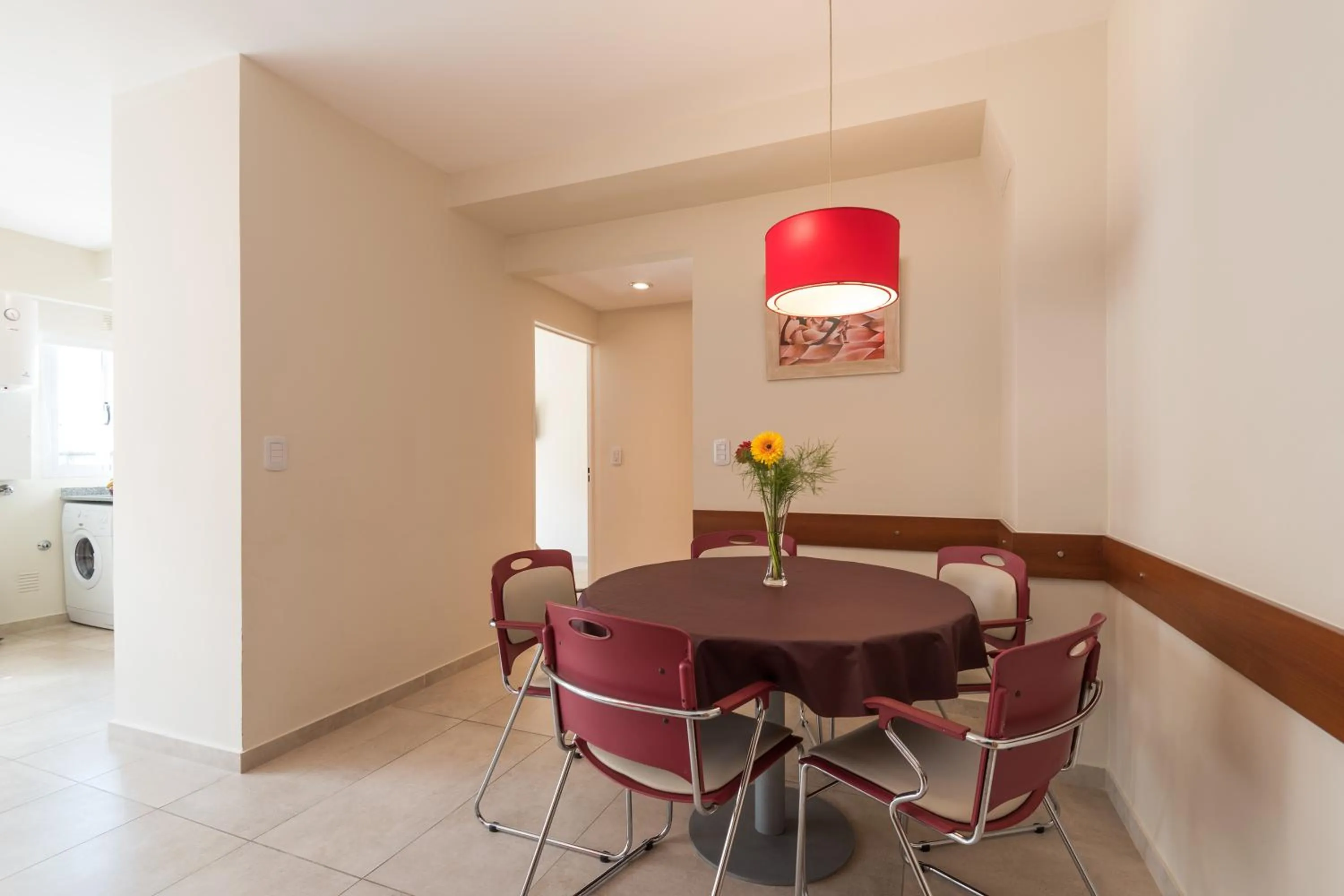 Dining area in Apart Hotel Independencia - Luz y Fuerza Patagonia