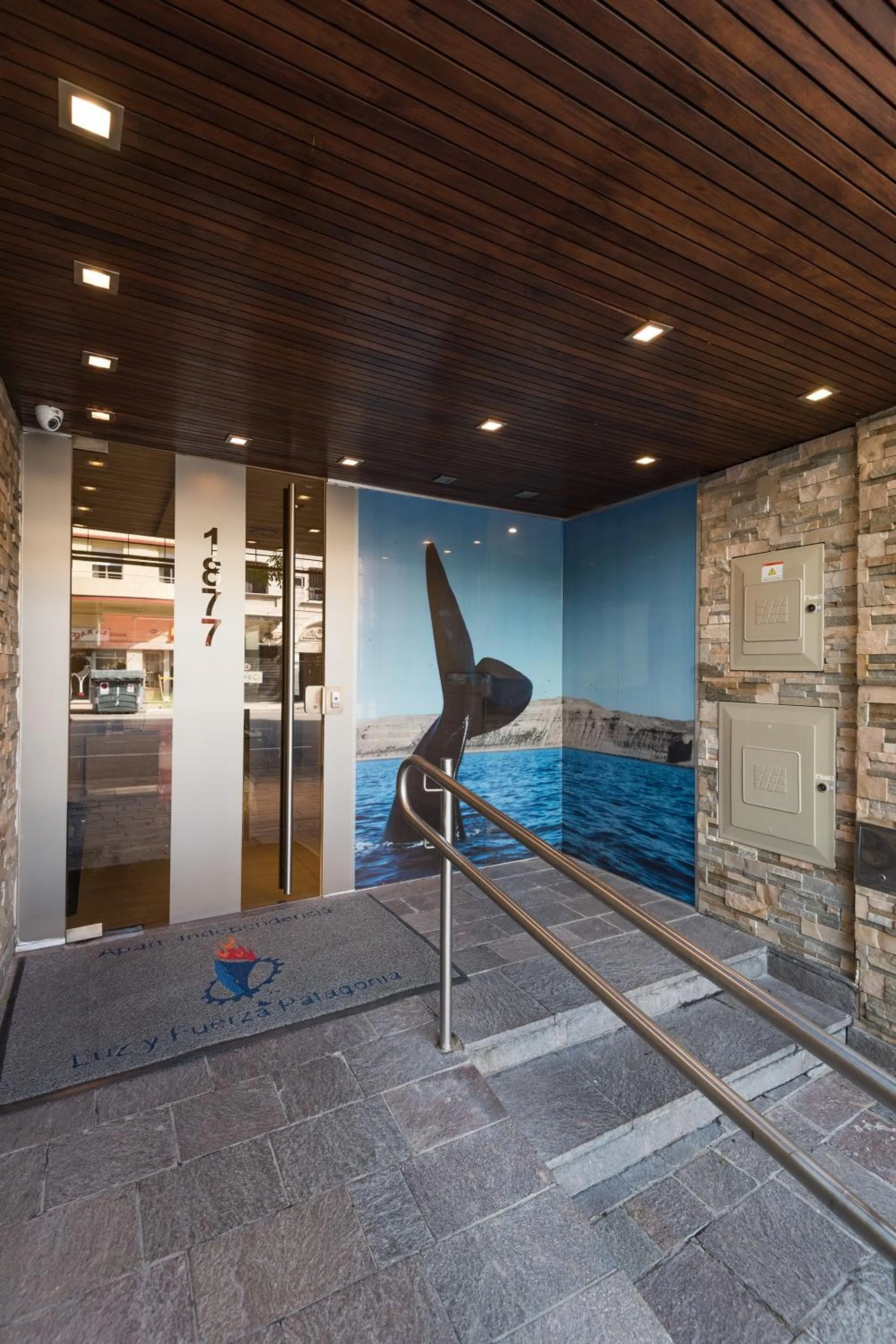 Facade/entrance in Apart Hotel Independencia - Luz y Fuerza Patagonia