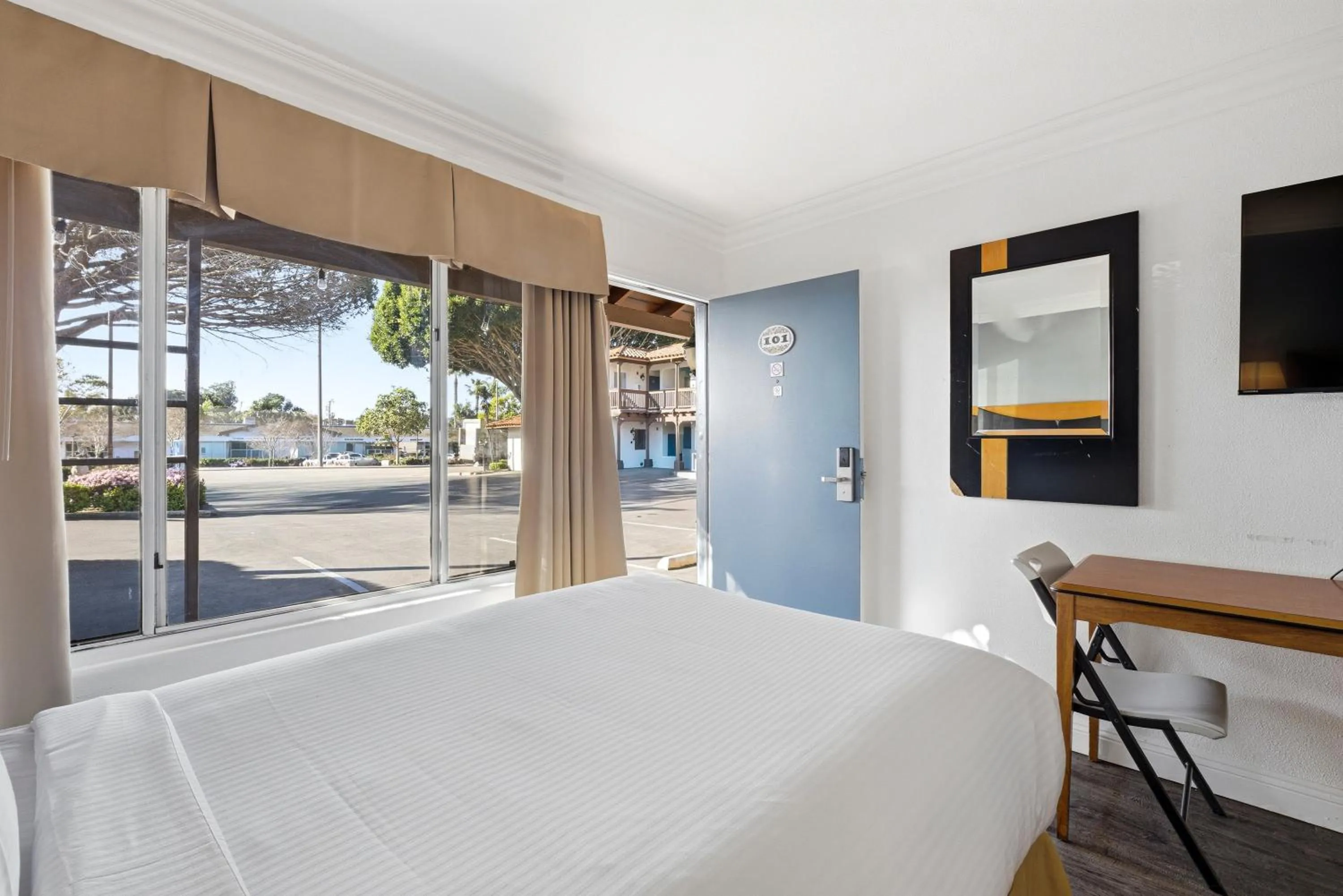 Bedroom, Bed in Sunset Motel