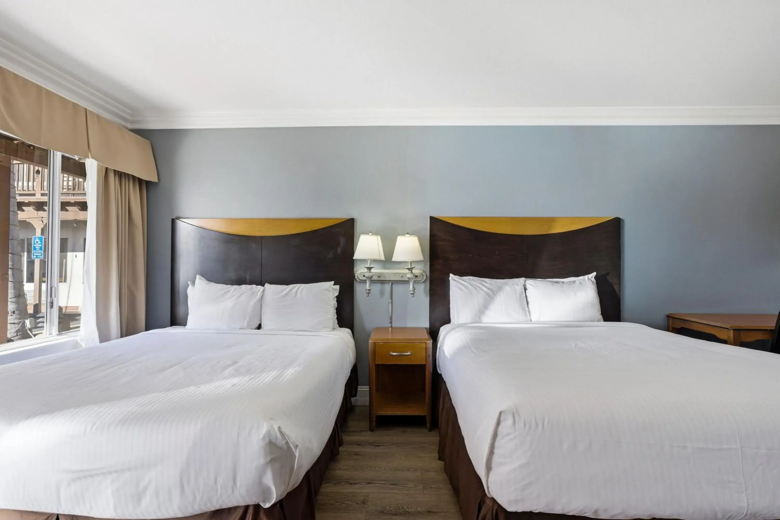 Bed in Sunset Motel Bed in Sunset Motel