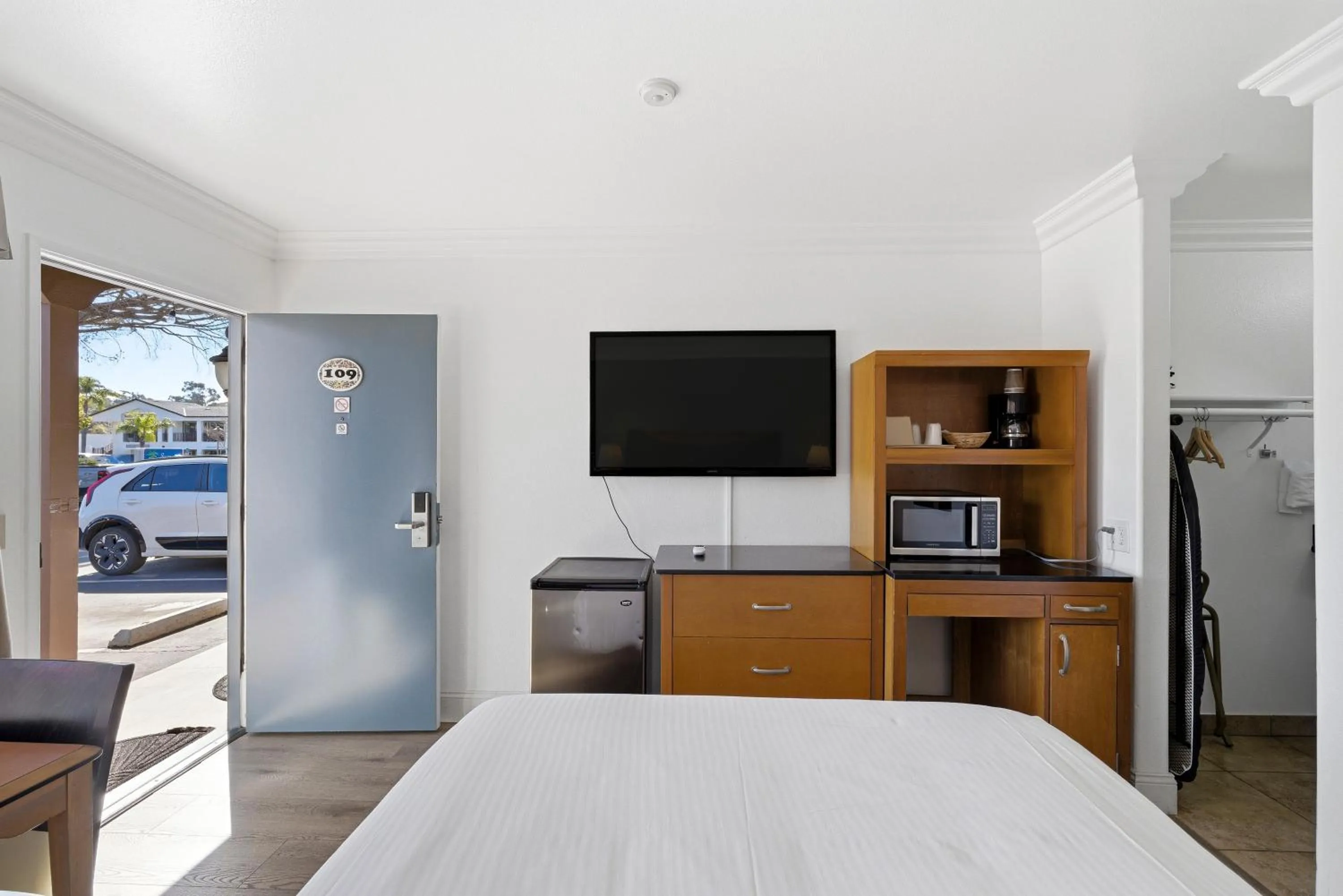 TV and multimedia, Bed in Sunset Motel