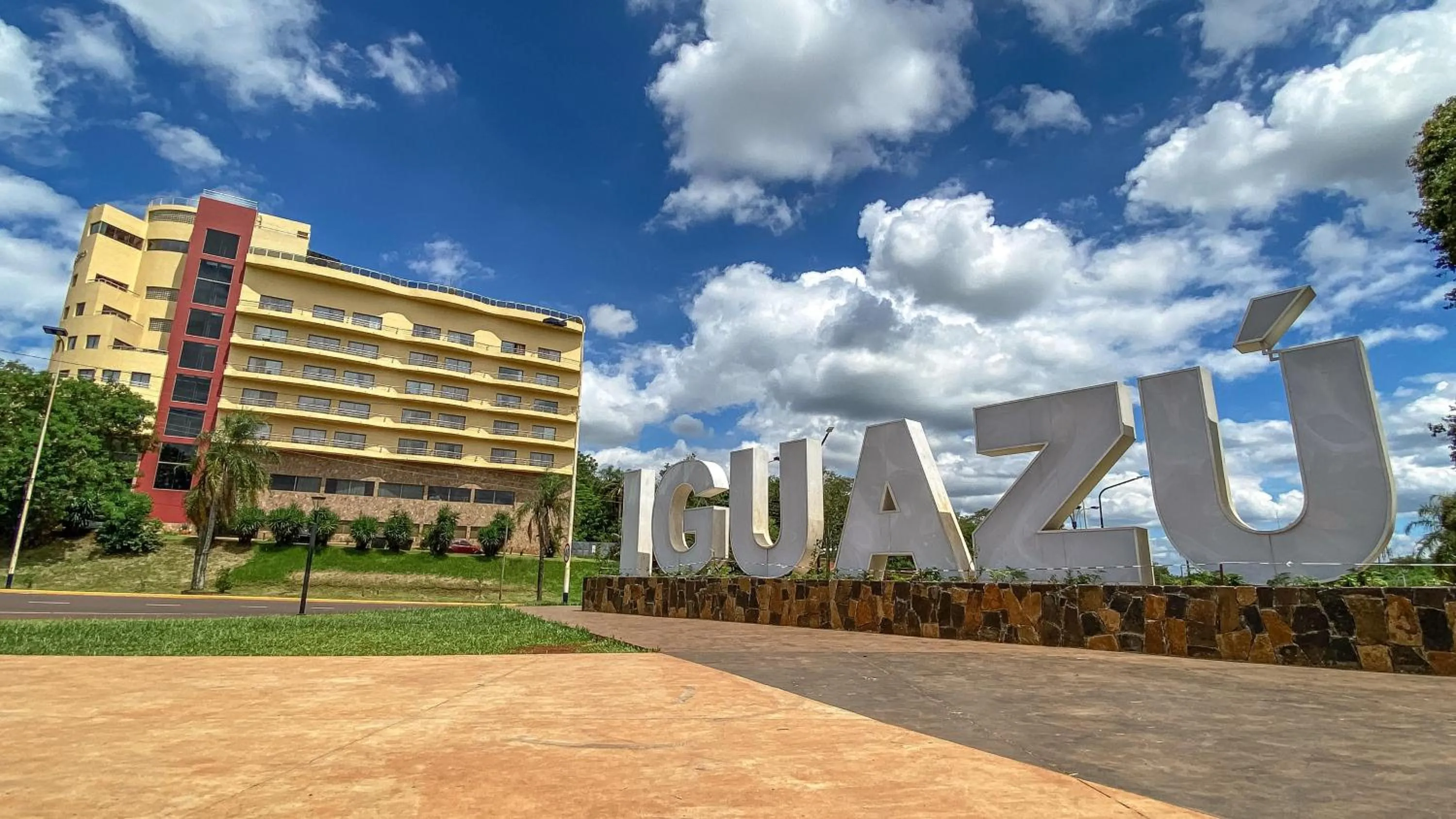 Location in Grand Crucero Hotel