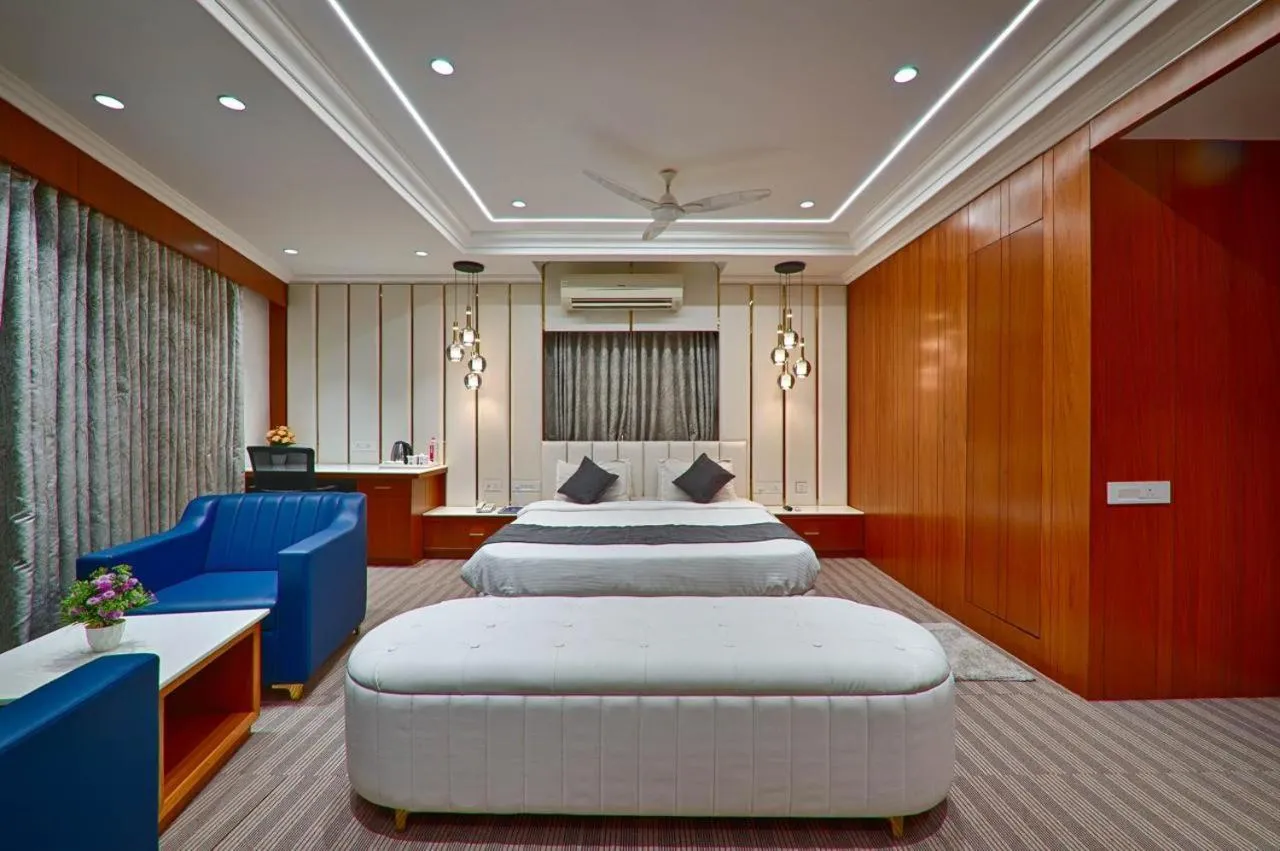 Bedroom, Bed in HOTEL SHITAL INN